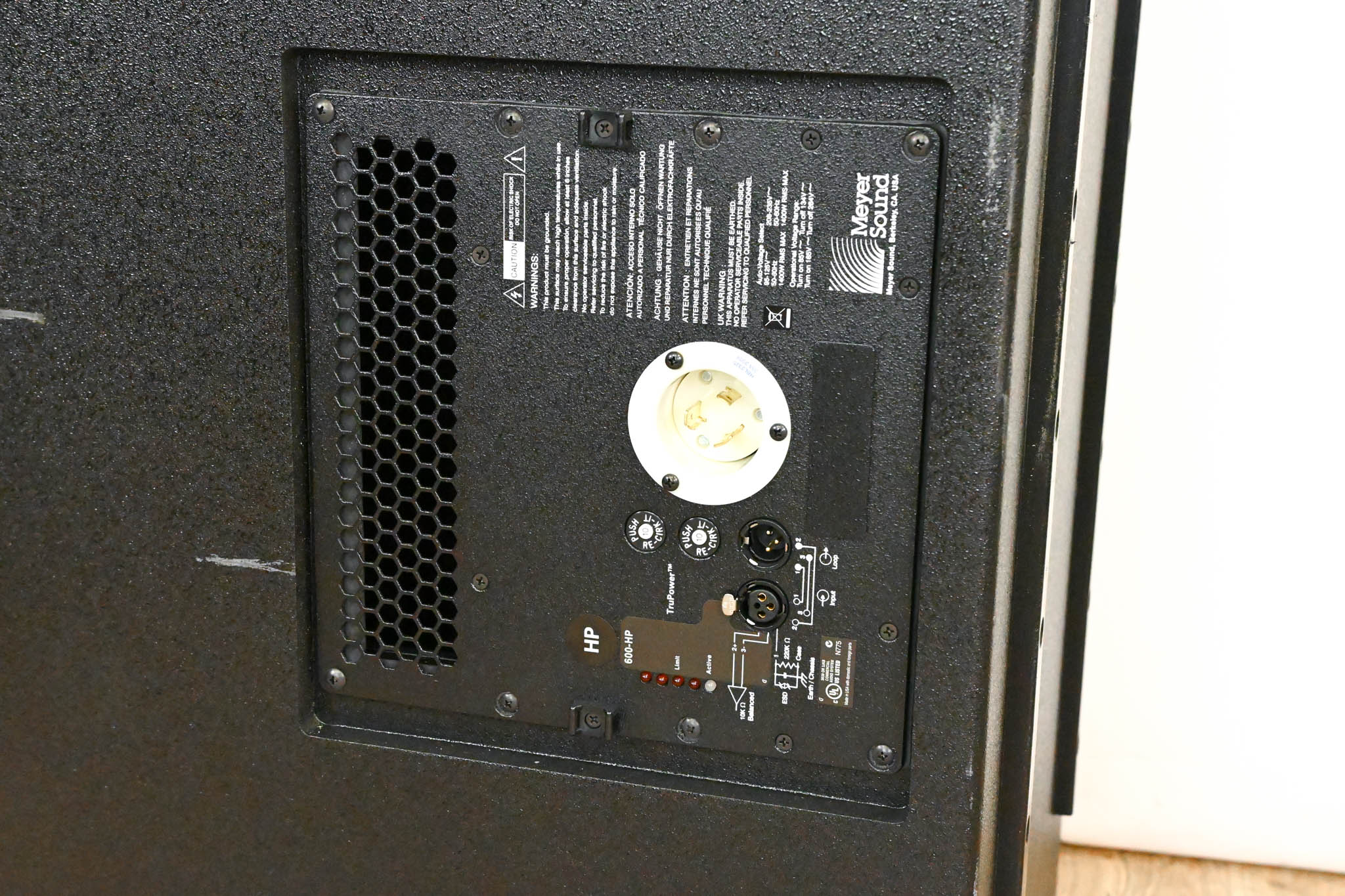Meyer Sound 600-HP Compact High-Power Subwoofer