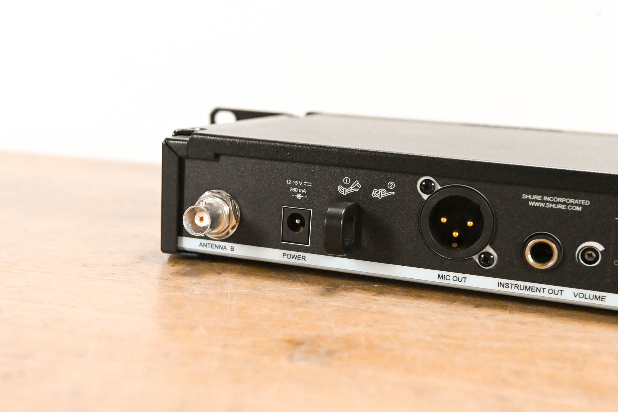 Shure BLX4R Rack-Mountable Wireless Receiver - H10 Band NO POWER SUPPLY