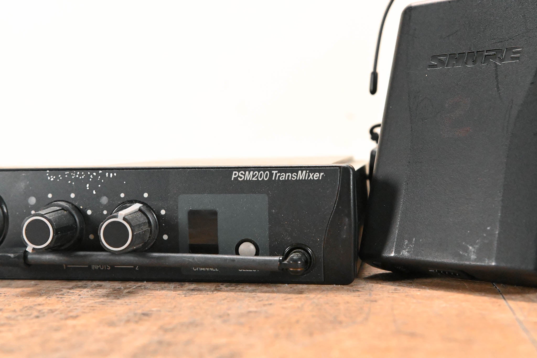 Shure PSM200 In-Ear Personal Monitoring System - H2 Band: 518-554 MHz