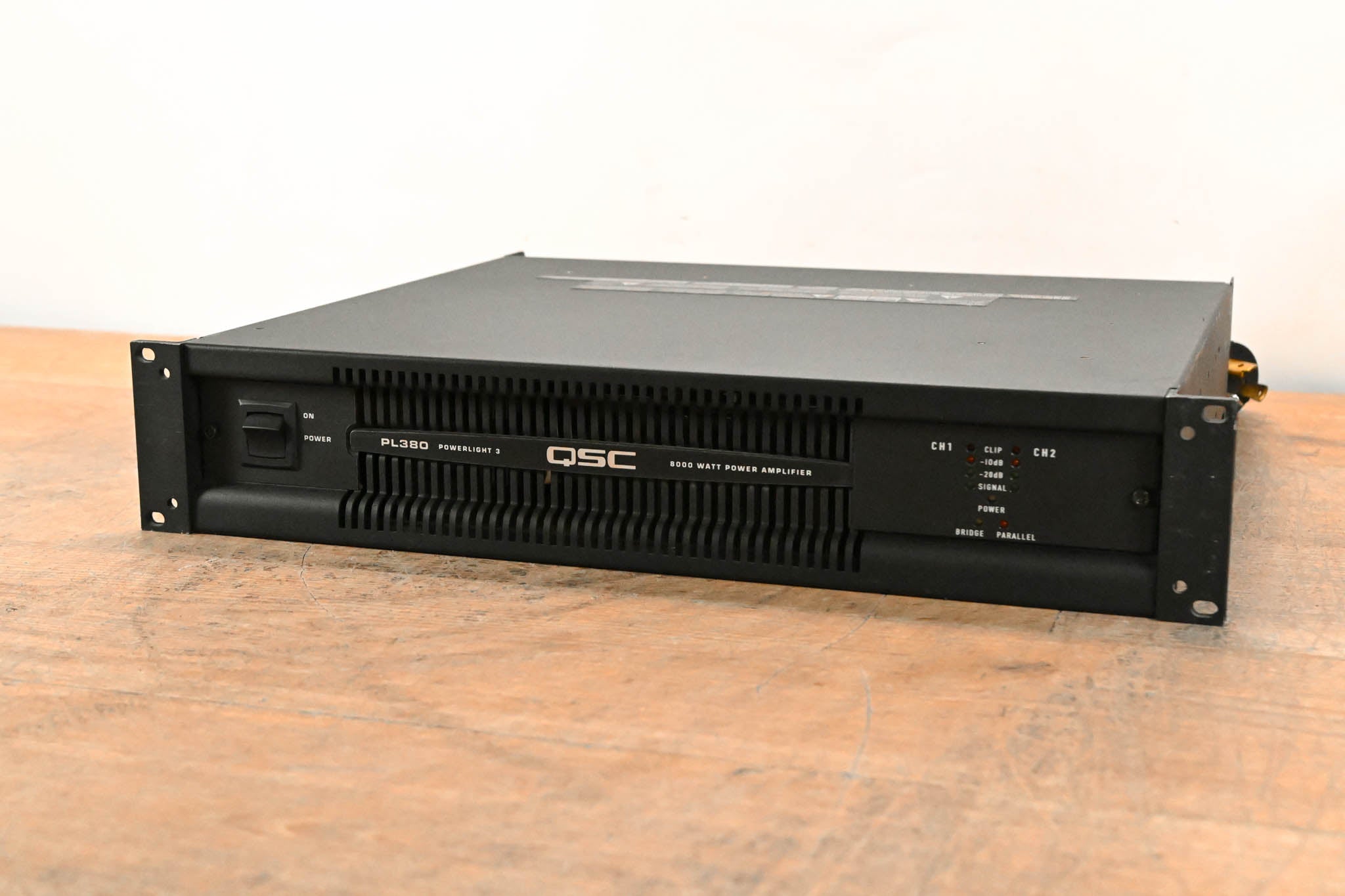 QSC PL380 Powerlight 3 Series 2-Channel Power Amplifier