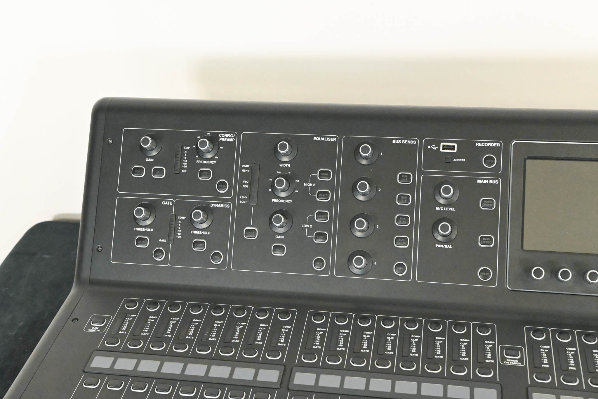 Midas M32 40-Channel Digital Audio Mixing Console