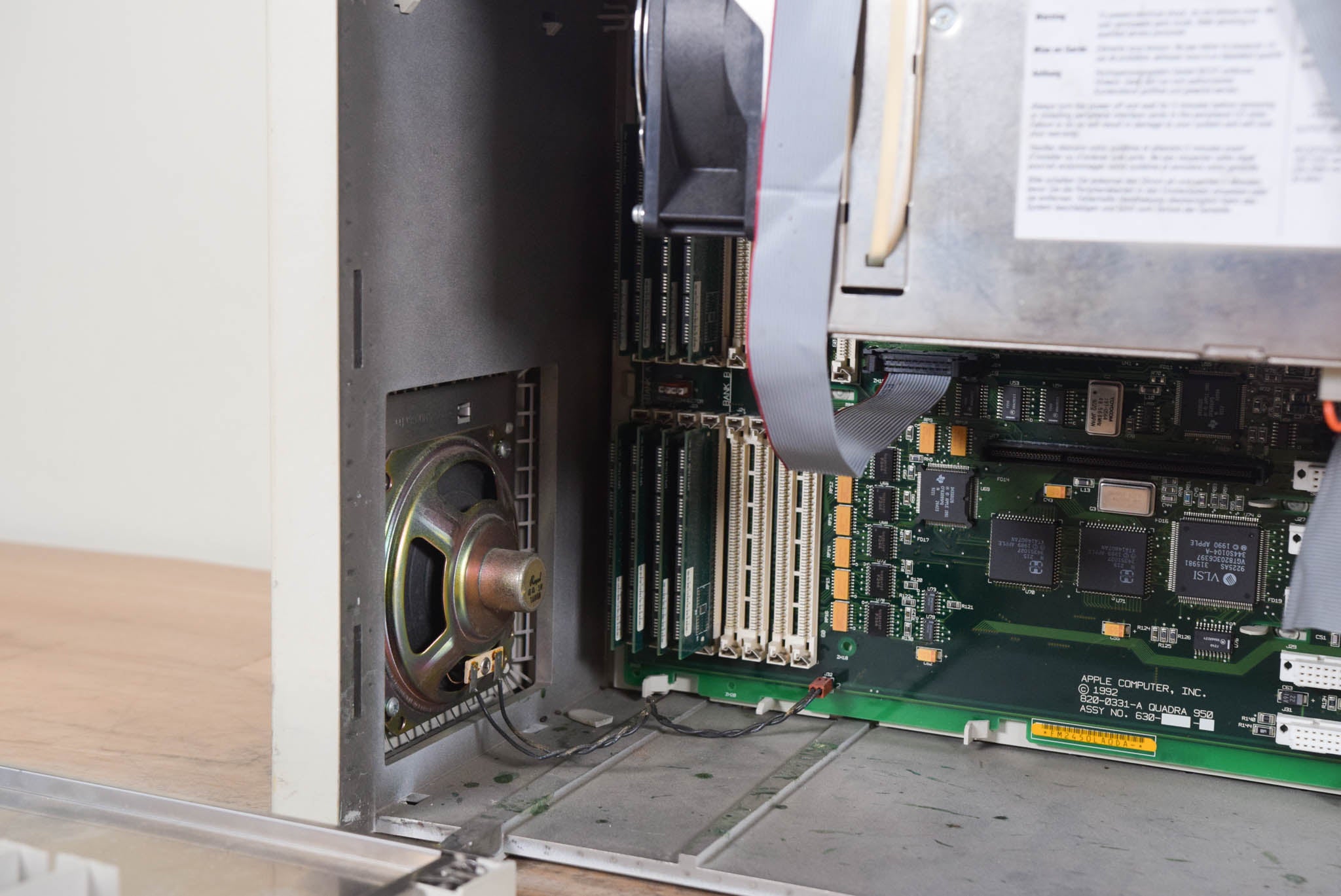 Apple Macintosh Quadra 950 Personal Computer