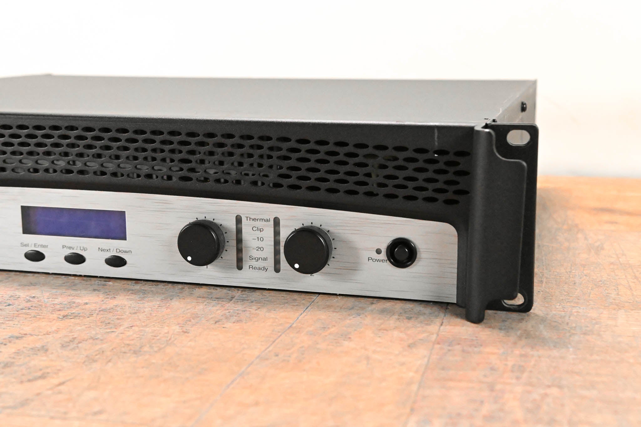 Crown CDi 4000 Two-Channel, 1200W @ 4Ω, 70V/140V Power Amplifier