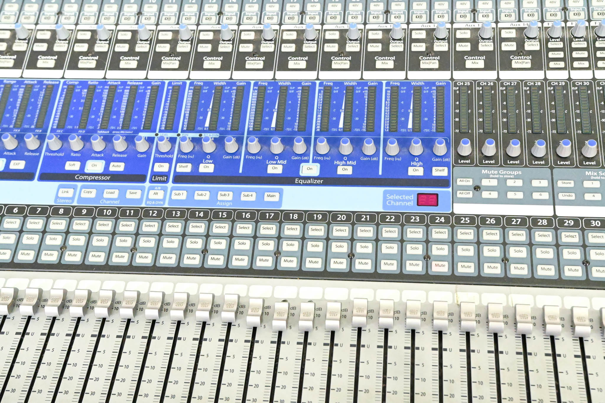 PreSonus StudioLive 32.4.2AI 32-Channel Digital Mixer