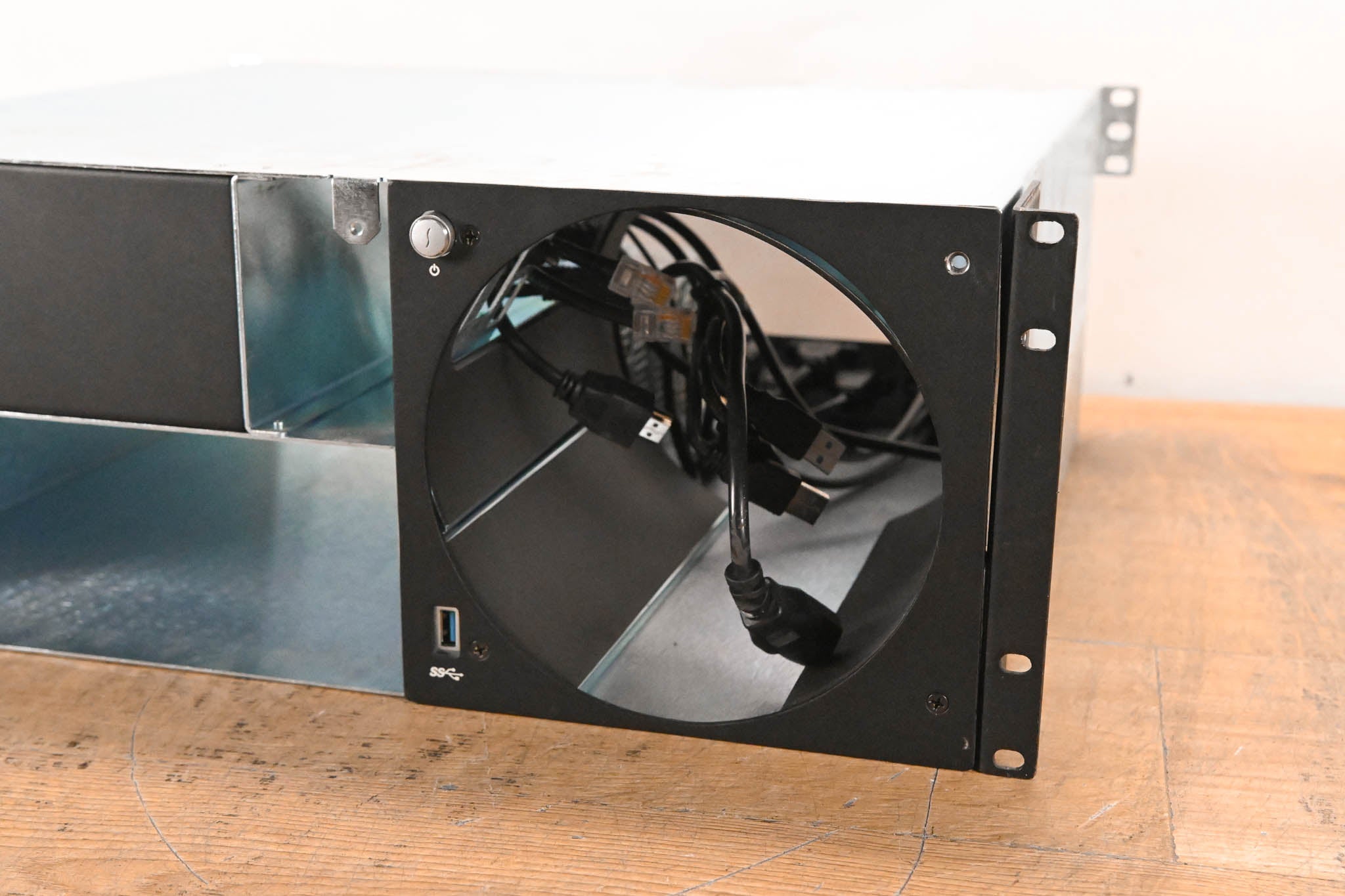 Sonnet RackMac Pro (with 1 Computer Mounting Module)