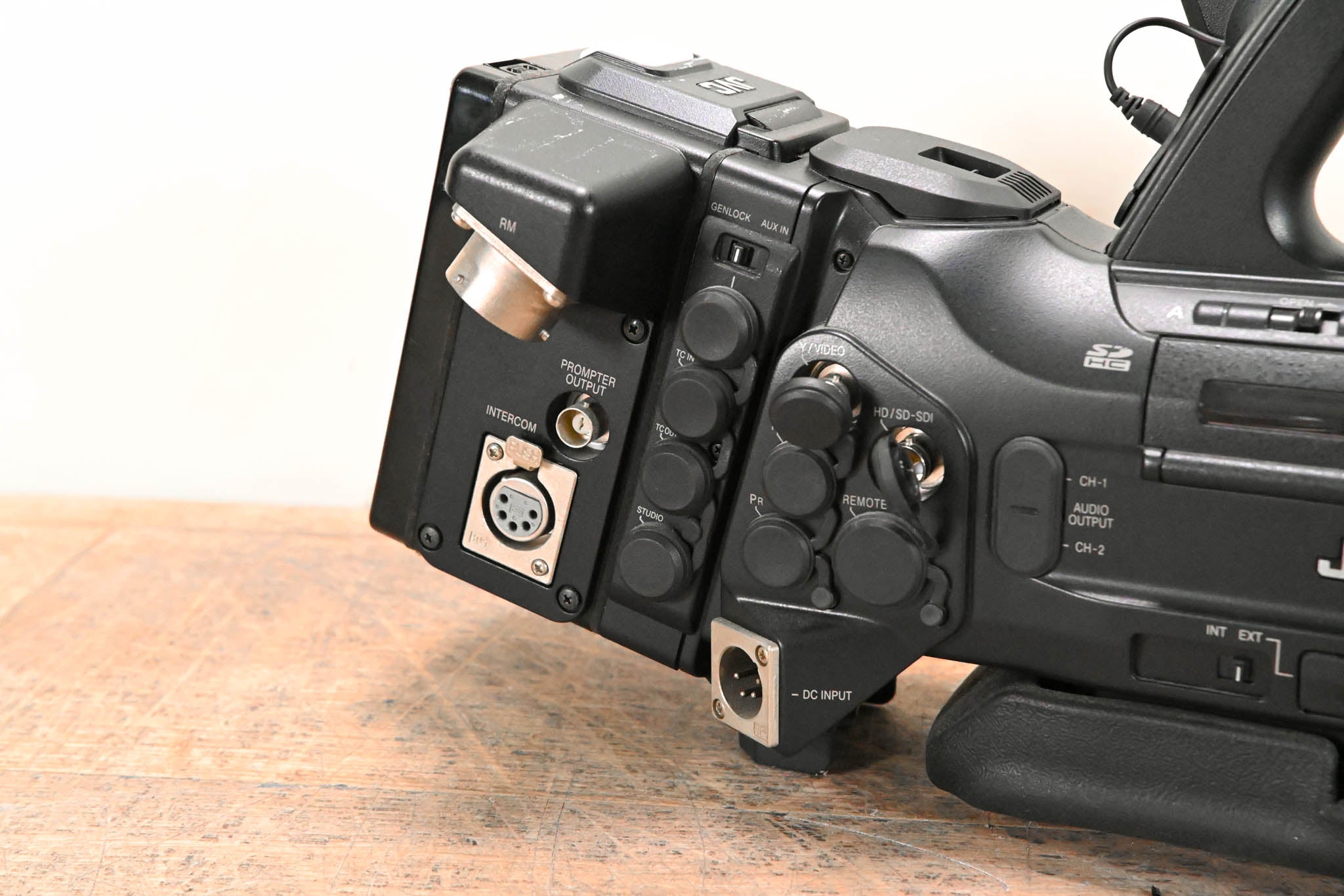 JVC GY-HM790CHU ProHD ENG / Studio Camera