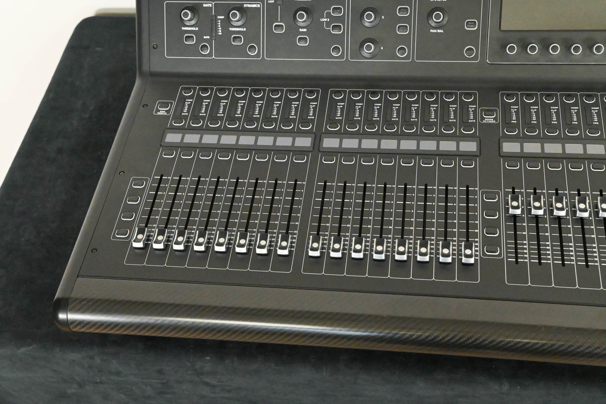 Midas M32 40-Channel Digital Audio Mixing Console
