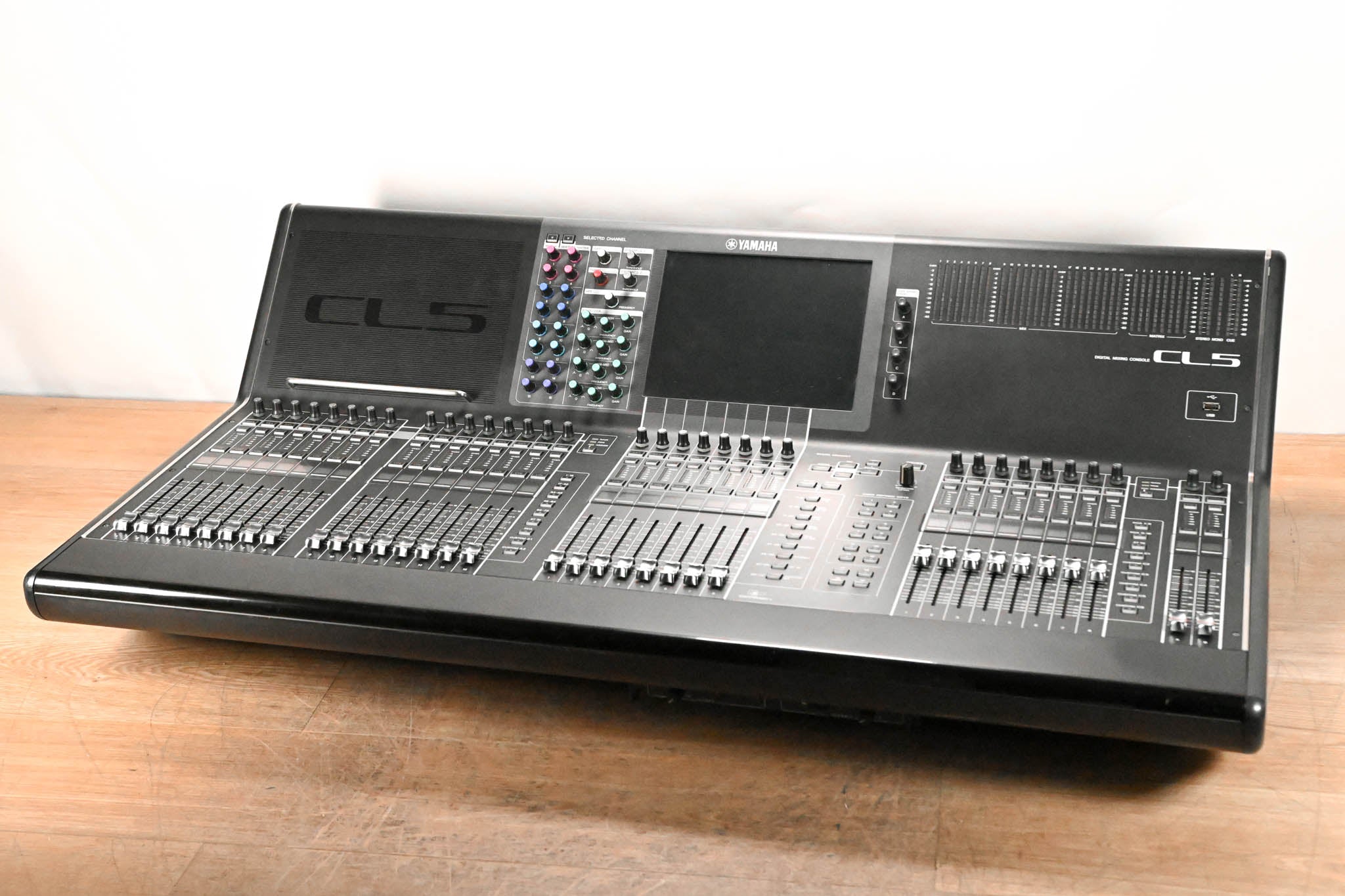Yamaha CL5 72-Channel Digital Mixing Console