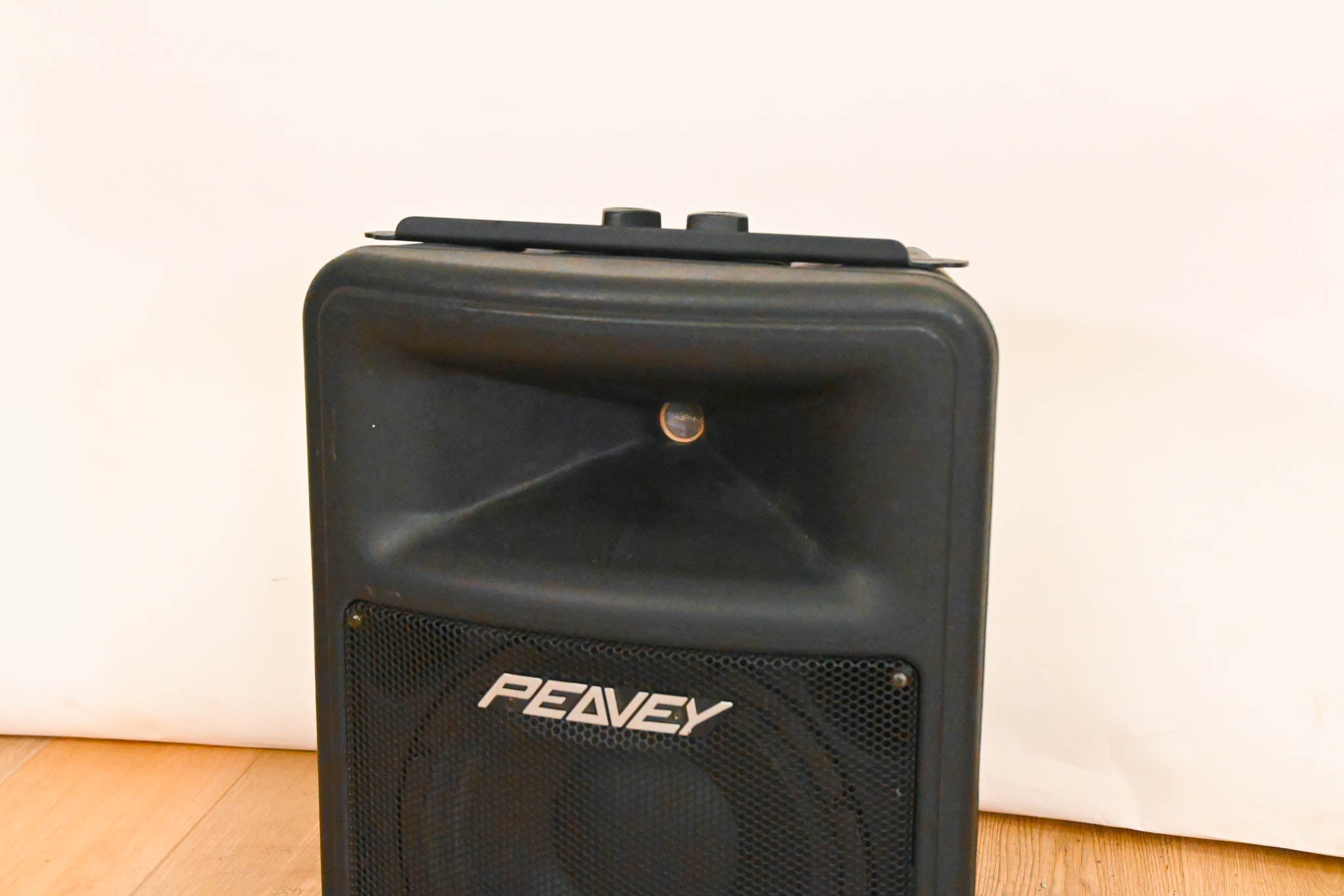Peavey Impulse 100p 10" Bi-Amplified PA Speaker