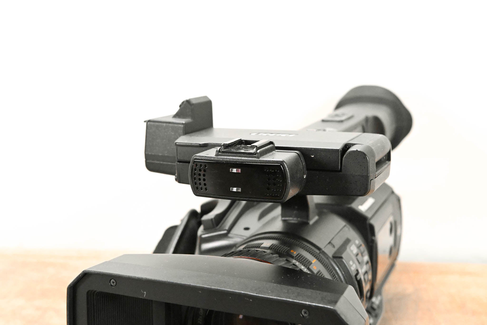 Panasonic AJ-PX270 microP2 AVC-ULTRA Handheld HD Camcorder