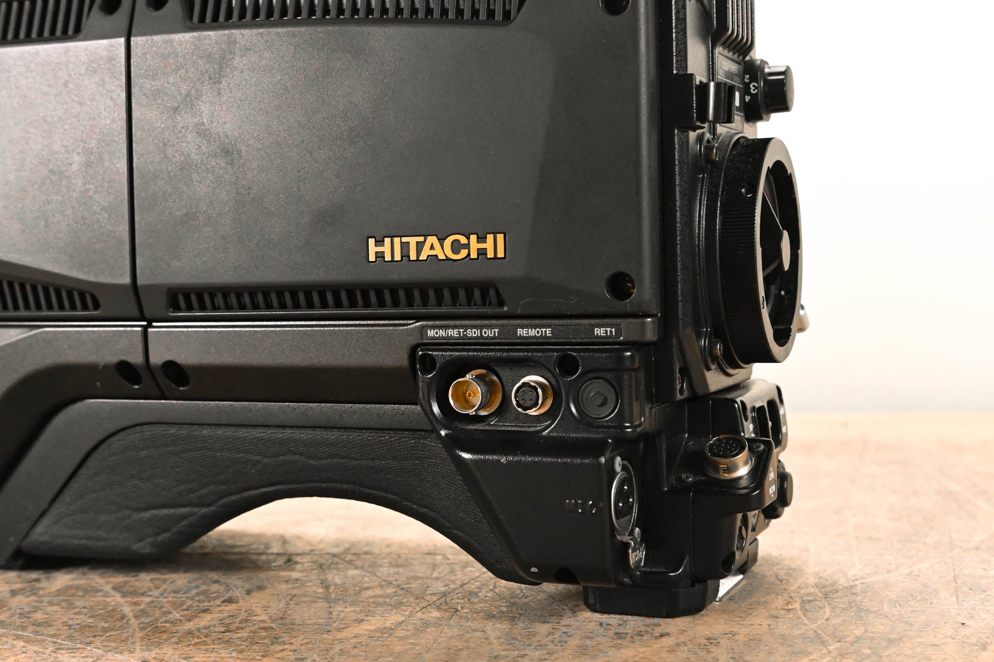 Hitachi Z-HD5000 HDTV Camera with CA-HF1000 Camera Adaptor