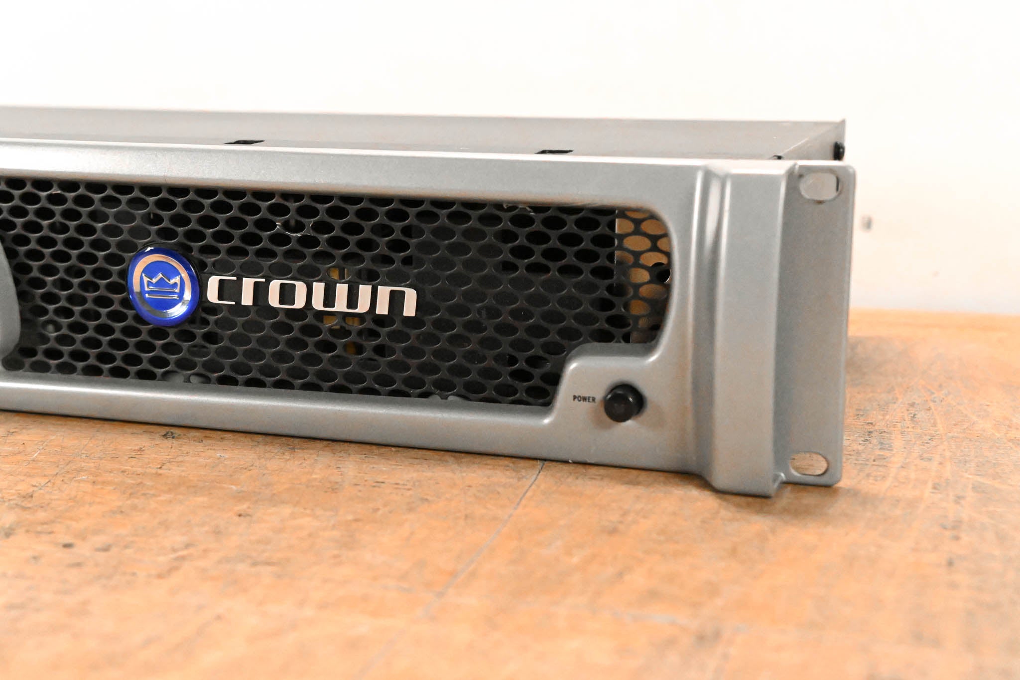 Crown XLS 1000 Two-channel, 350W @ 4Ω Power Amplifier