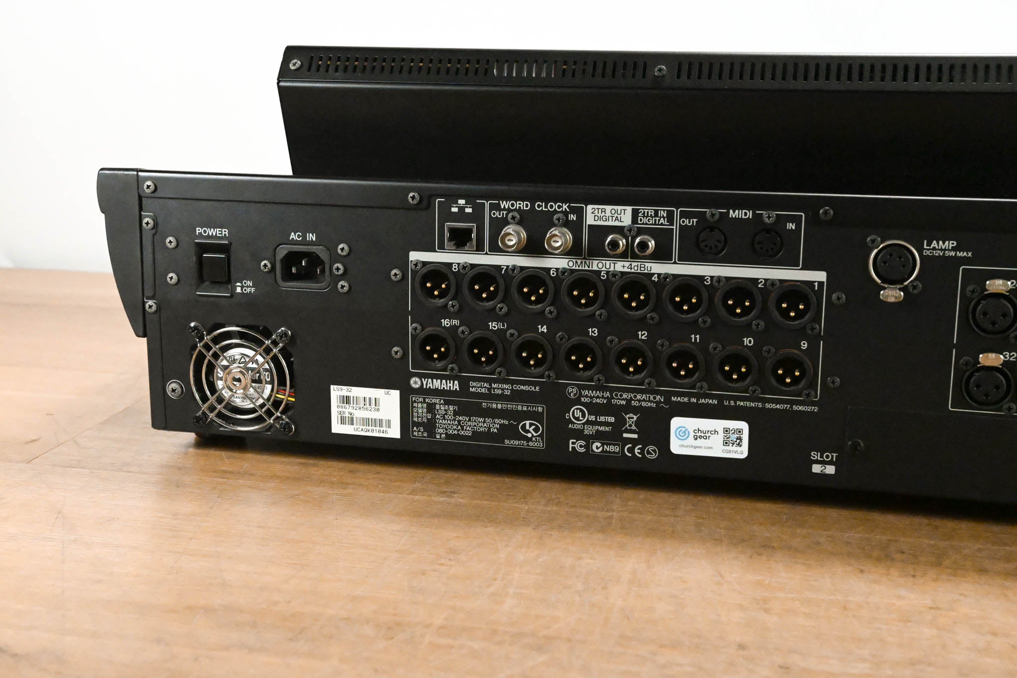 Yamaha LS9-32 32-Input Digital Mixing Console