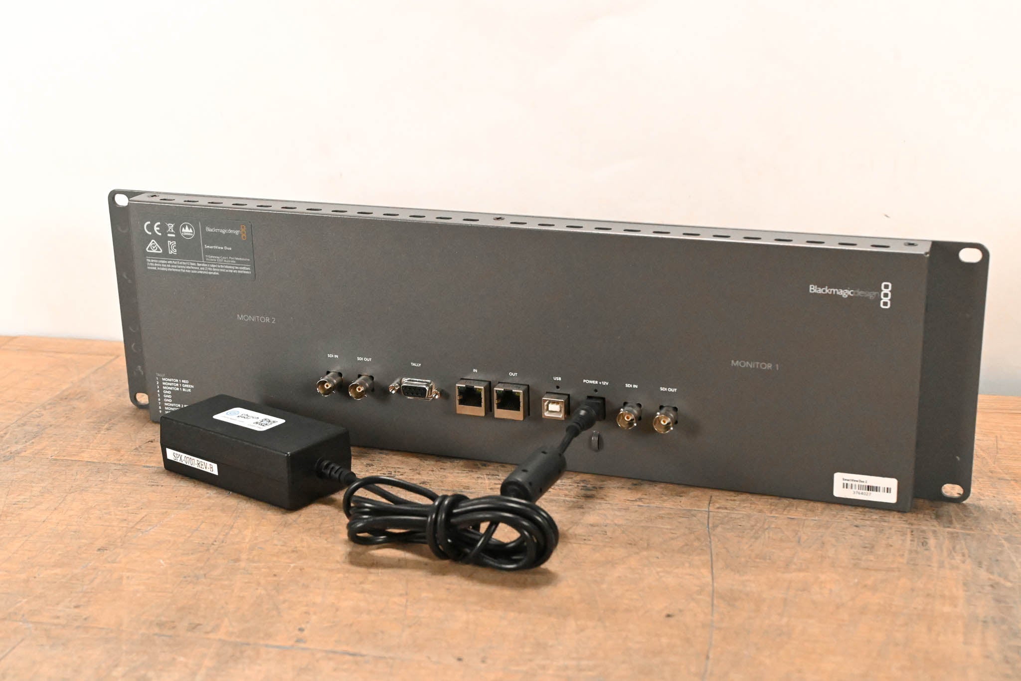 Blackmagic Design Smartview Duo 2 Dual 8" LCD Monitors