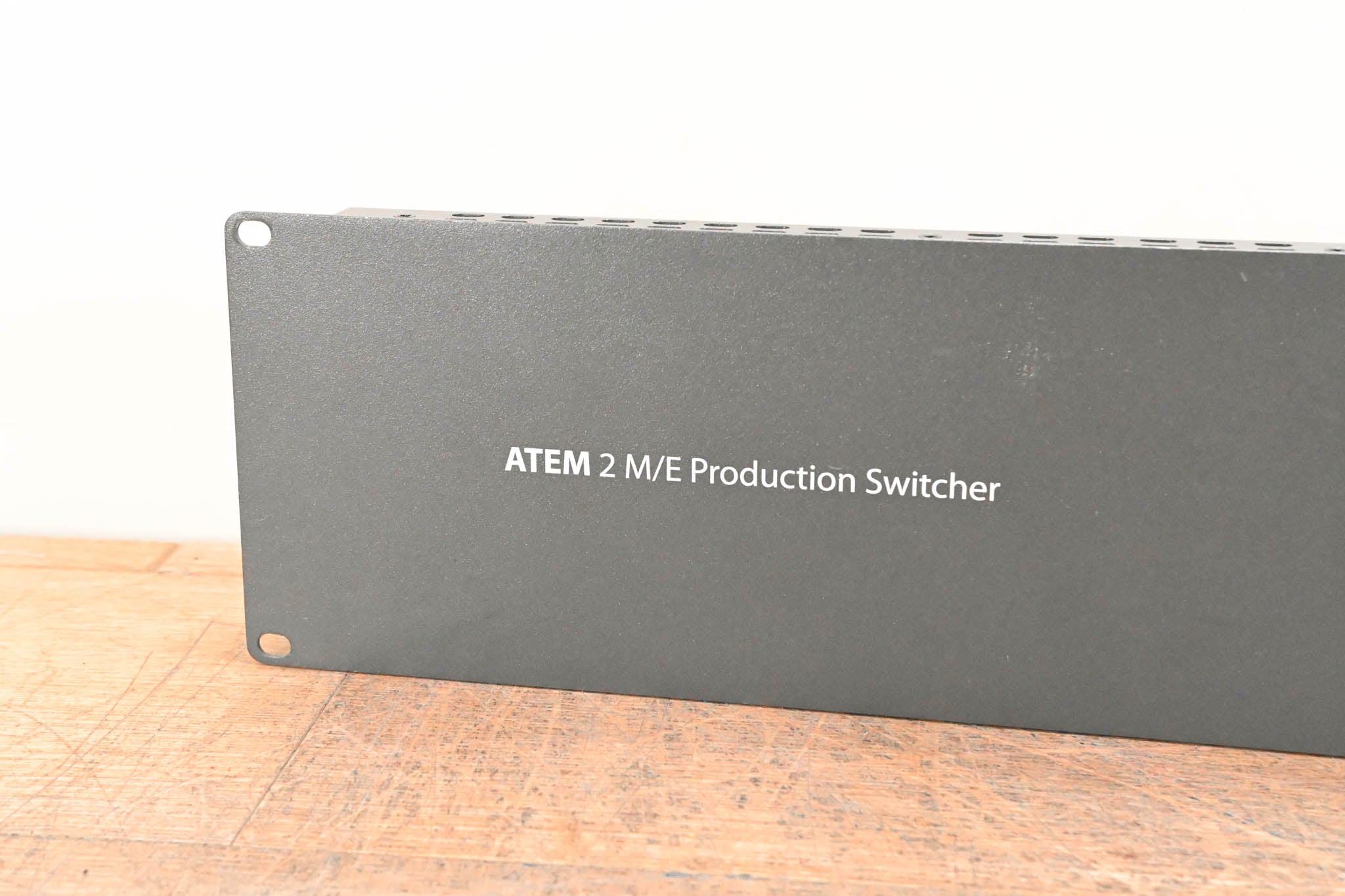 Blackmagic Design ATEM 2 M/E Production Switcher