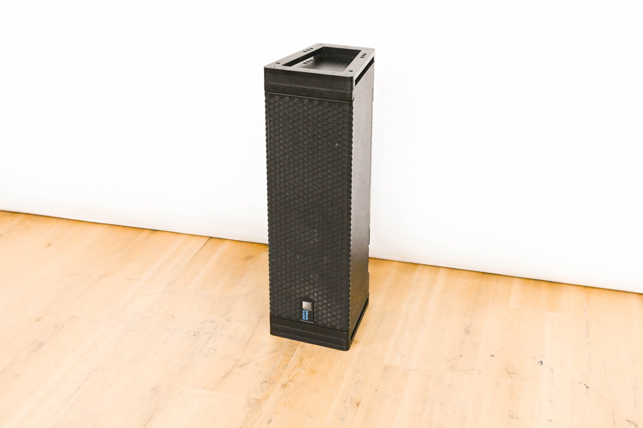 Meyer Sound M1D Ultra-Compact Curvilinear Array Loudspeaker