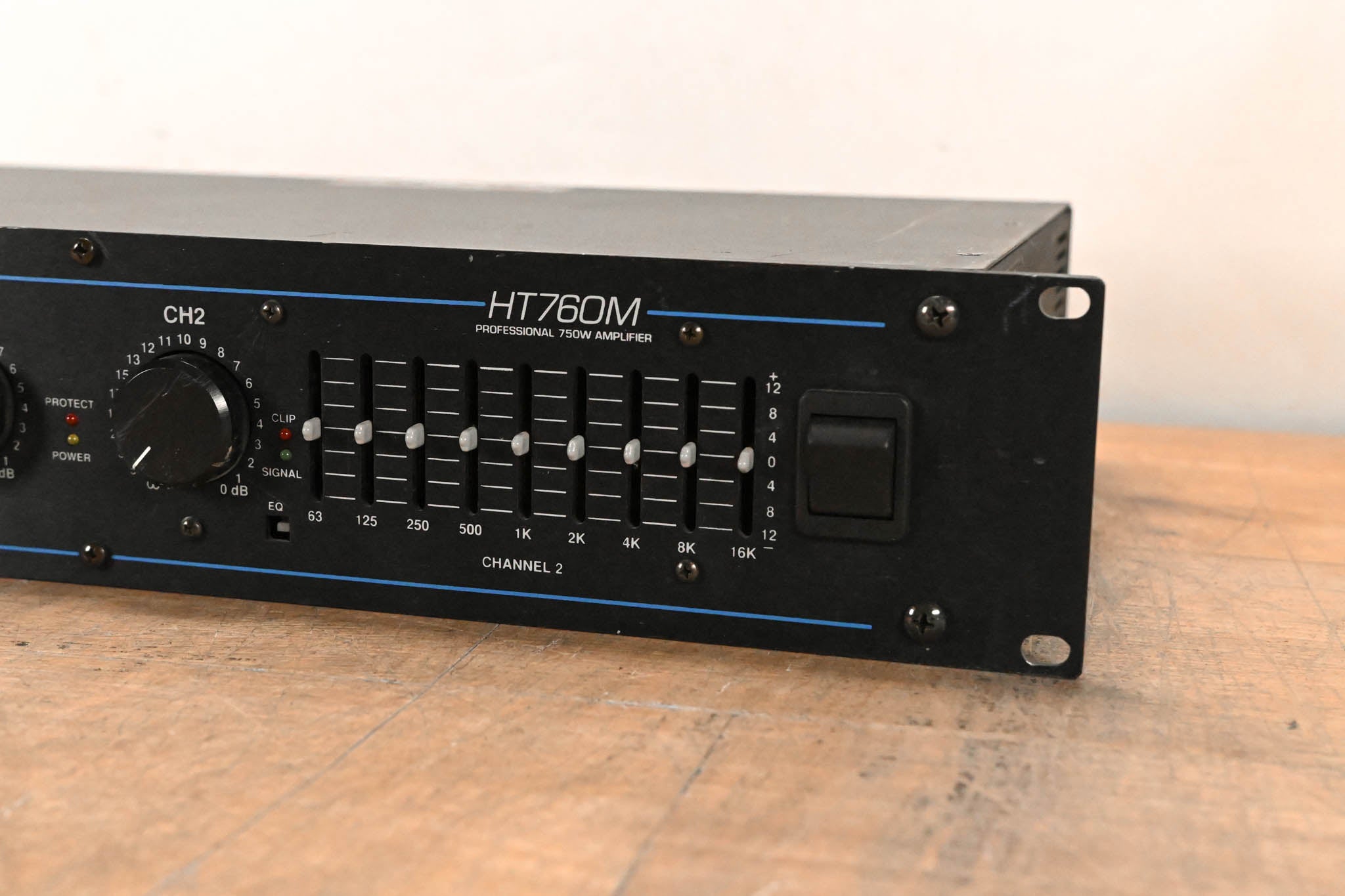 Carvin HT760M 2-Channel 750W Power Amplifier with EQ