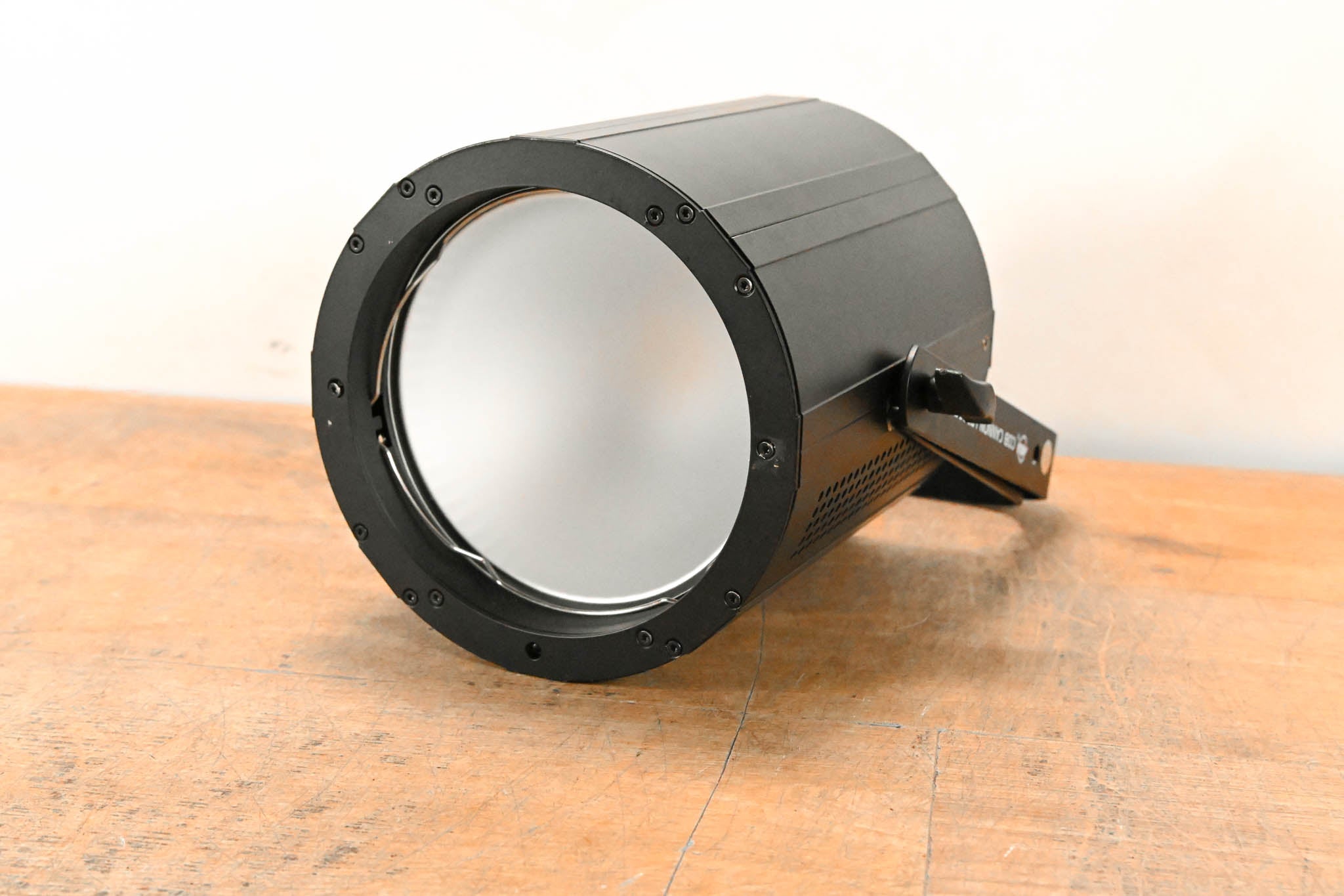 ADJ COB Cannon LP200ST 200W Chip On Board Color Mixing Wash Fixture
