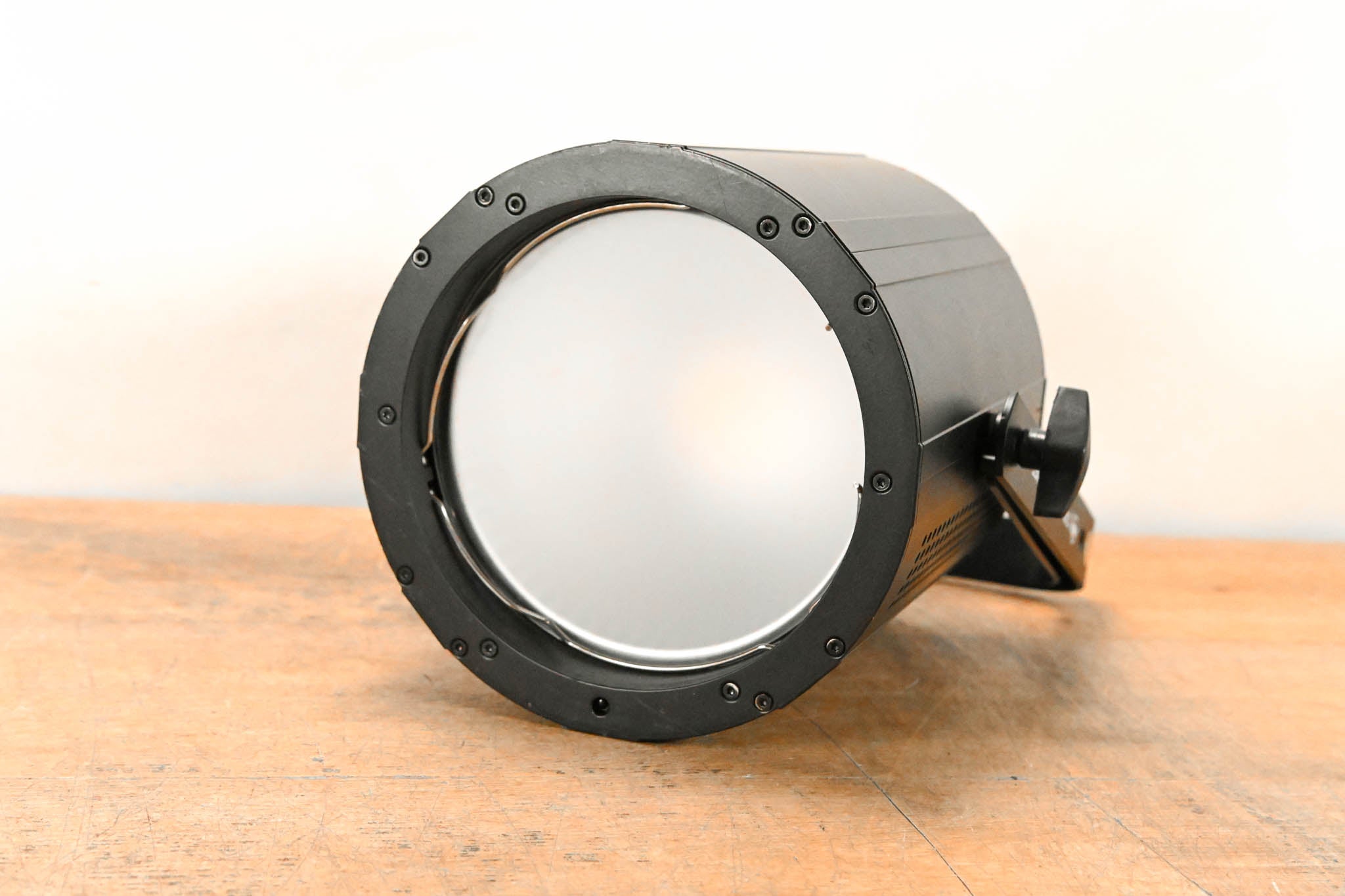 ADJ COB Cannon LP200ST 200W Chip On Board Color Mixing Wash Fixture