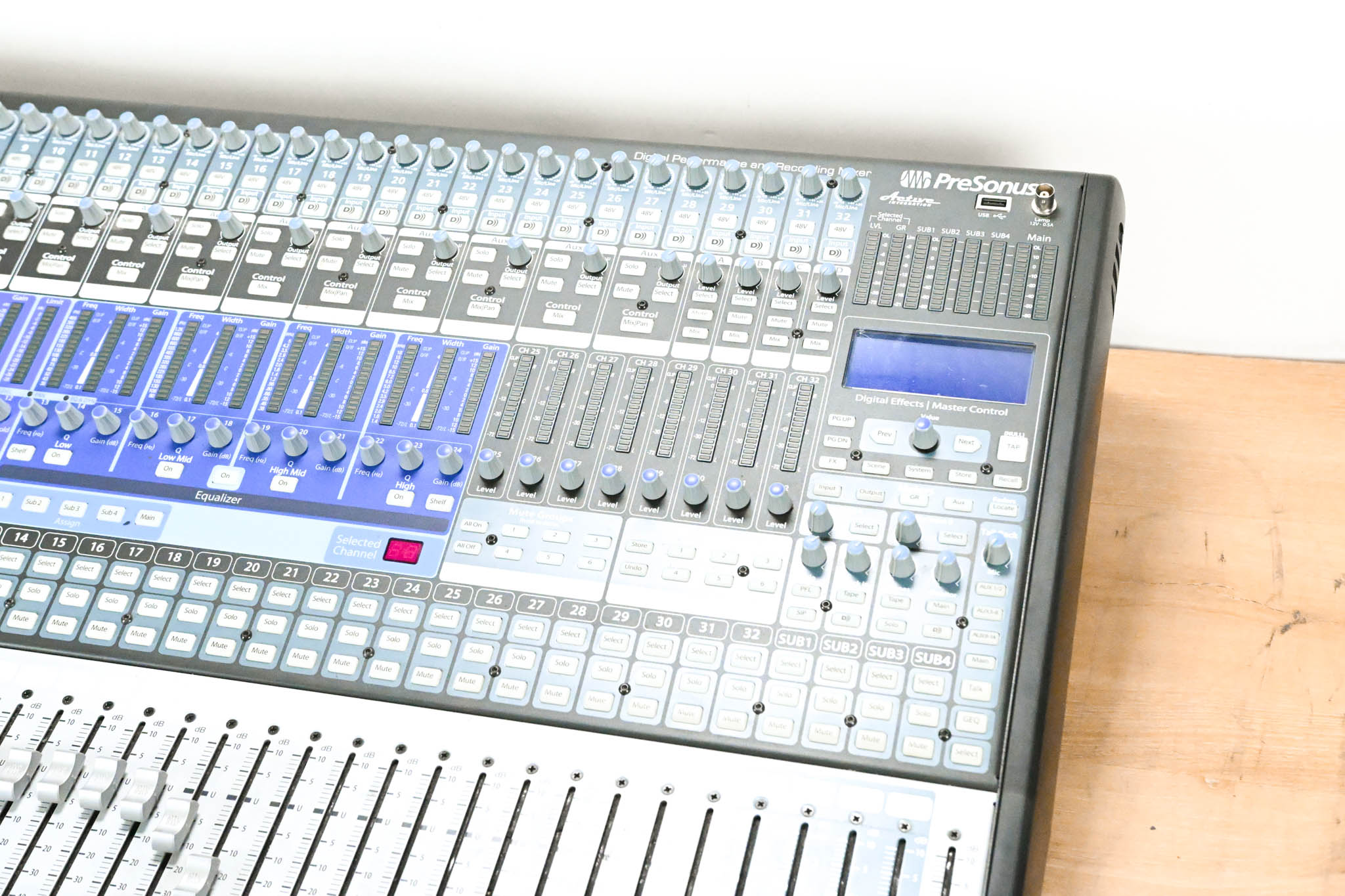 PreSonus StudioLive 32.4.2AI 32-Channel Digital Mixer