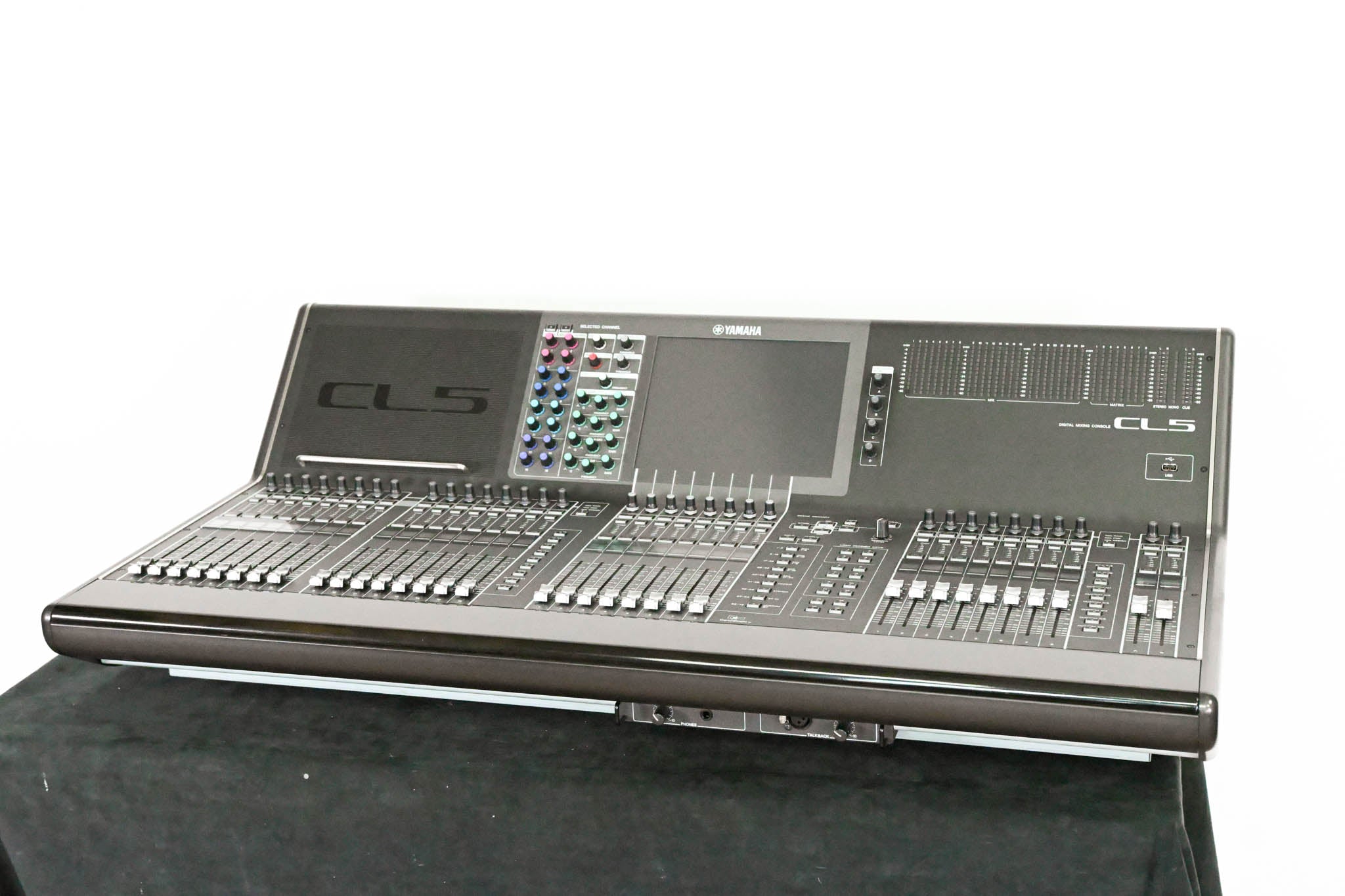 Yamaha CL5 72-Channel Digital Mixing Console