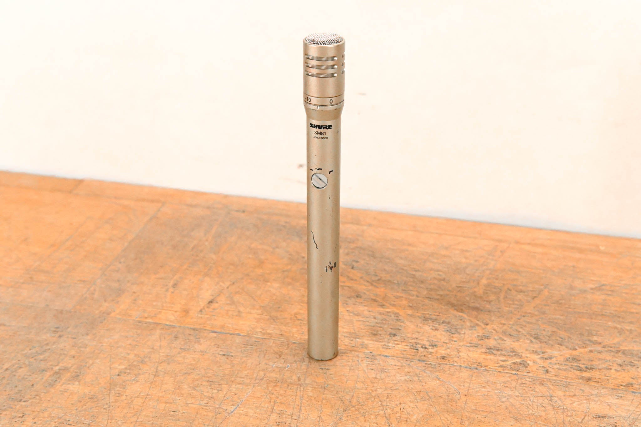 Shure SM81 Cardioid Condenser Microphone