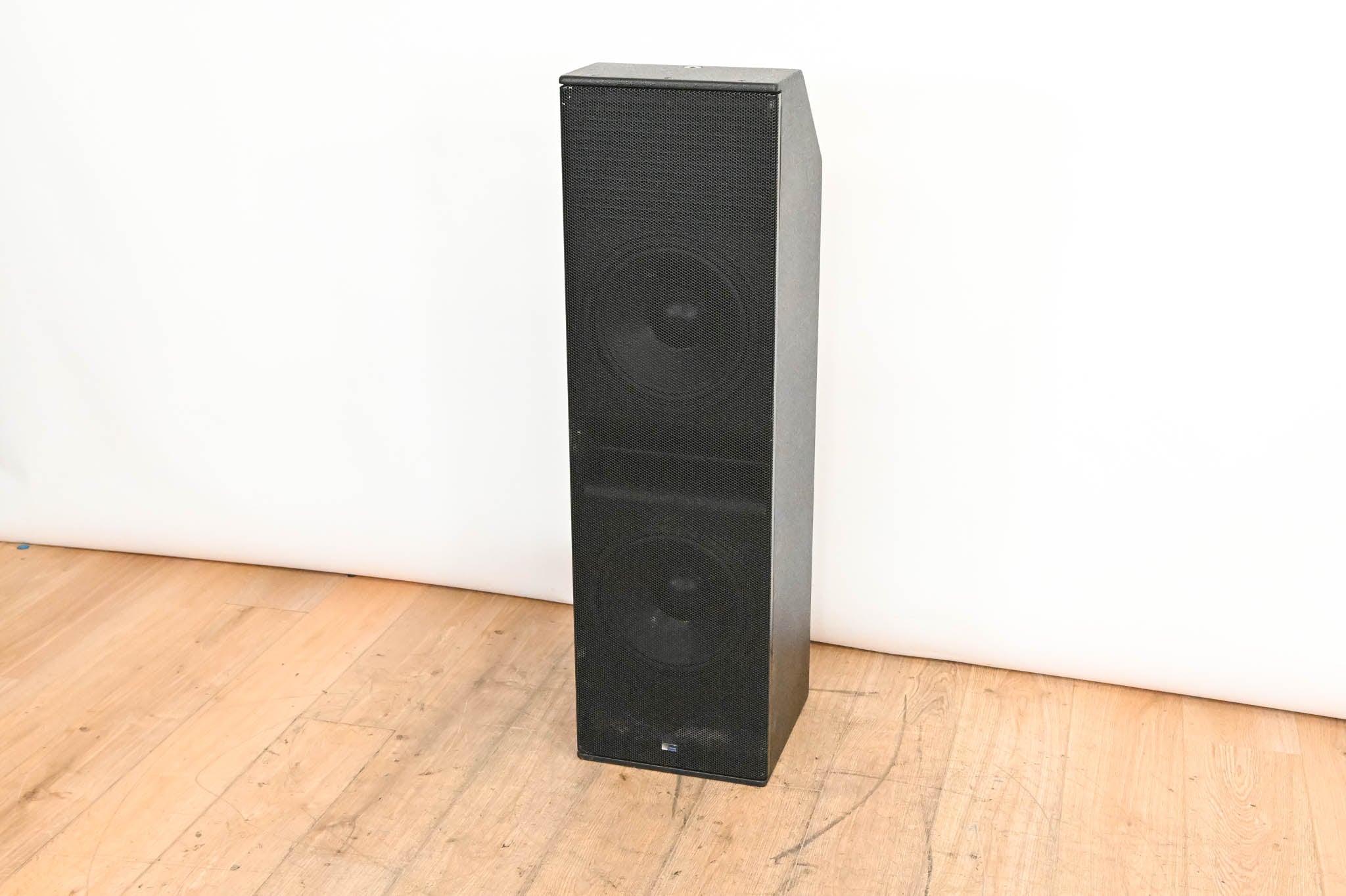 Meyer Sound USW-210P Compact Narrow Subwoofer