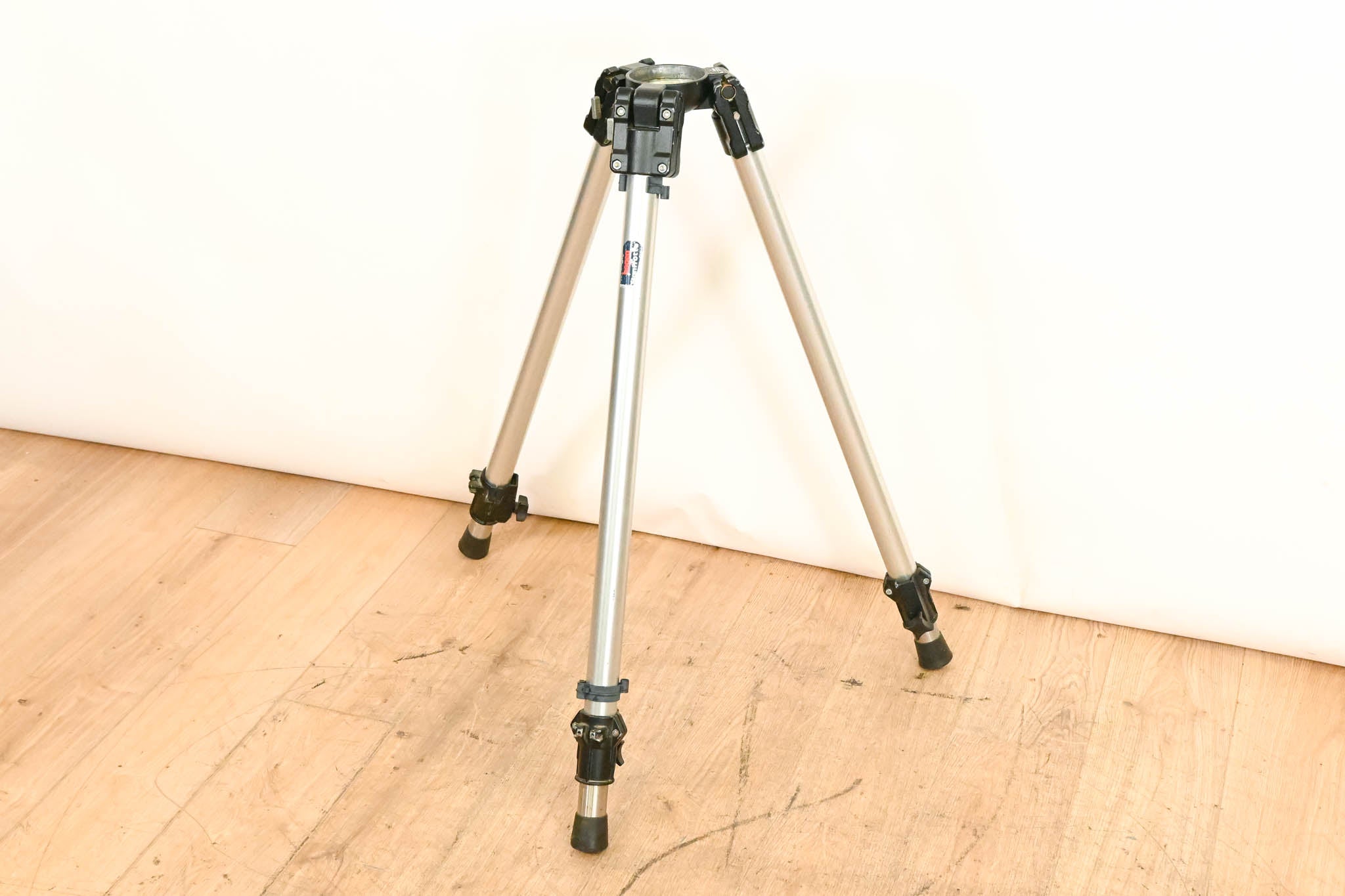 Manfrotto/Bogen 3061 Aluminum Tripod