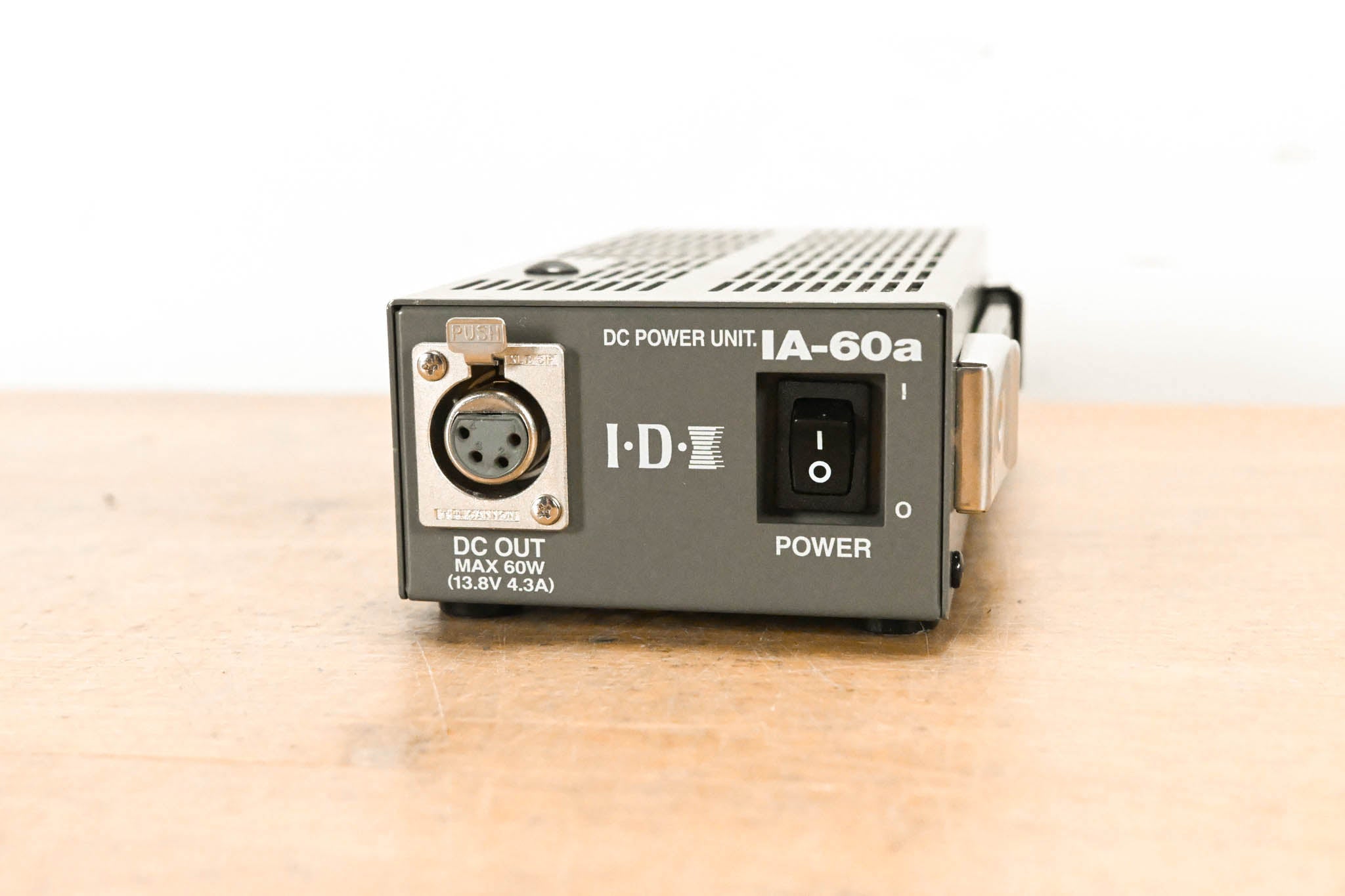 IDX System Technology IA-60a Single-Channel DC Power Supply