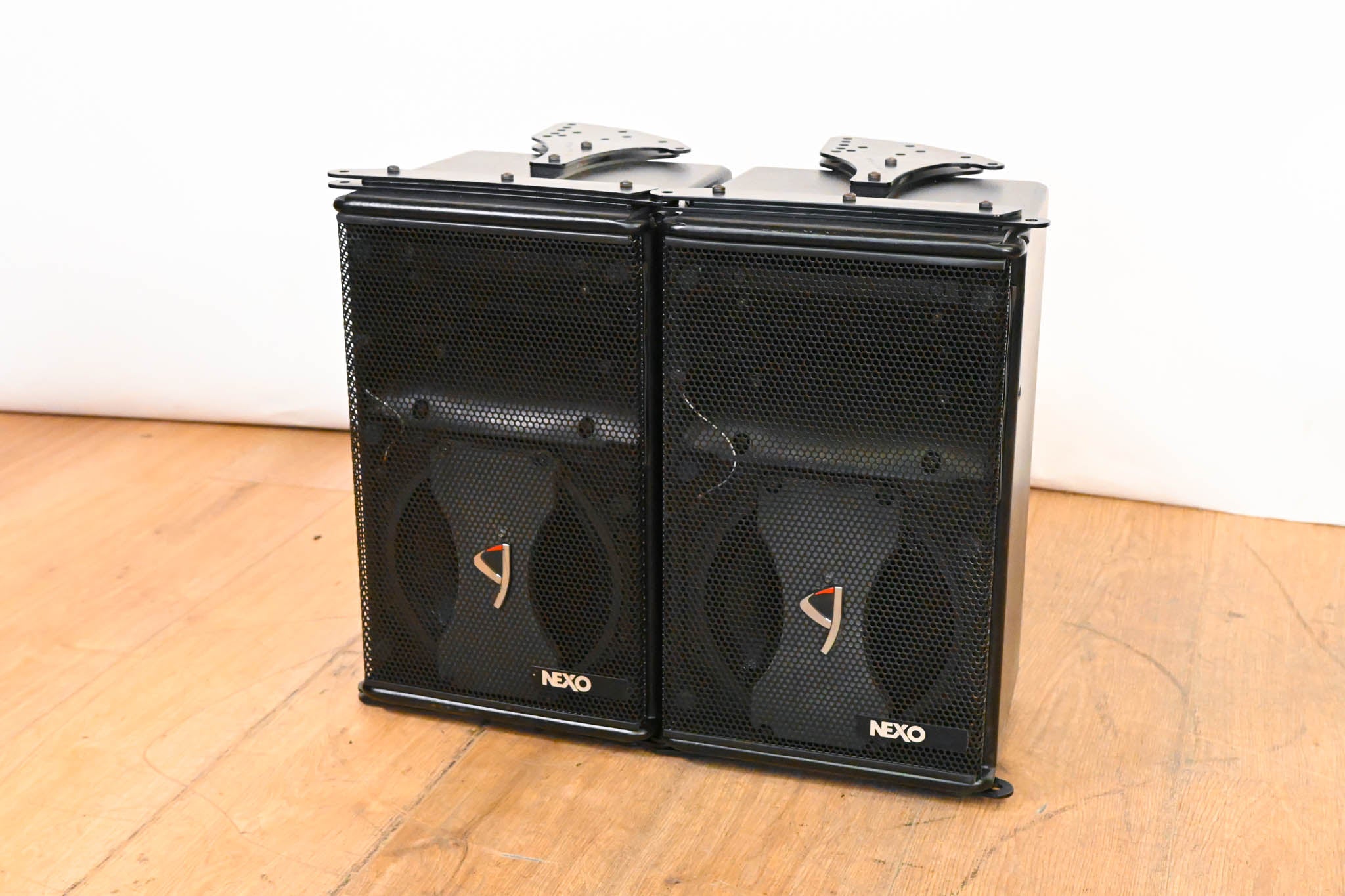 NEXO GEO S805 Compact High-Output Array Module (PAIR)