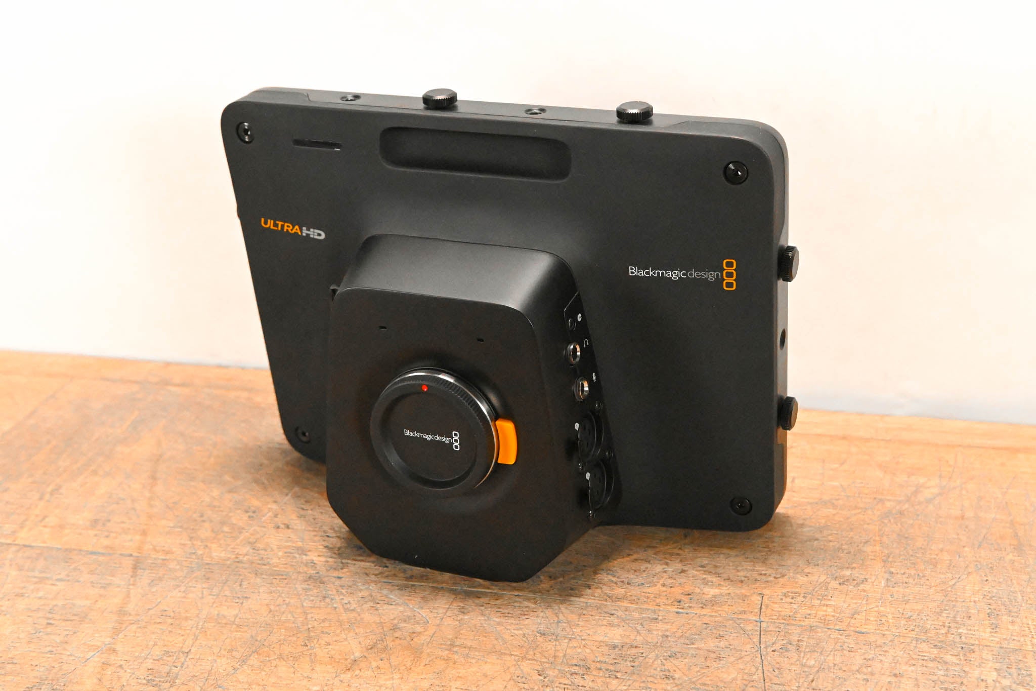 Blackmagic Design Studio Camera 4K 2