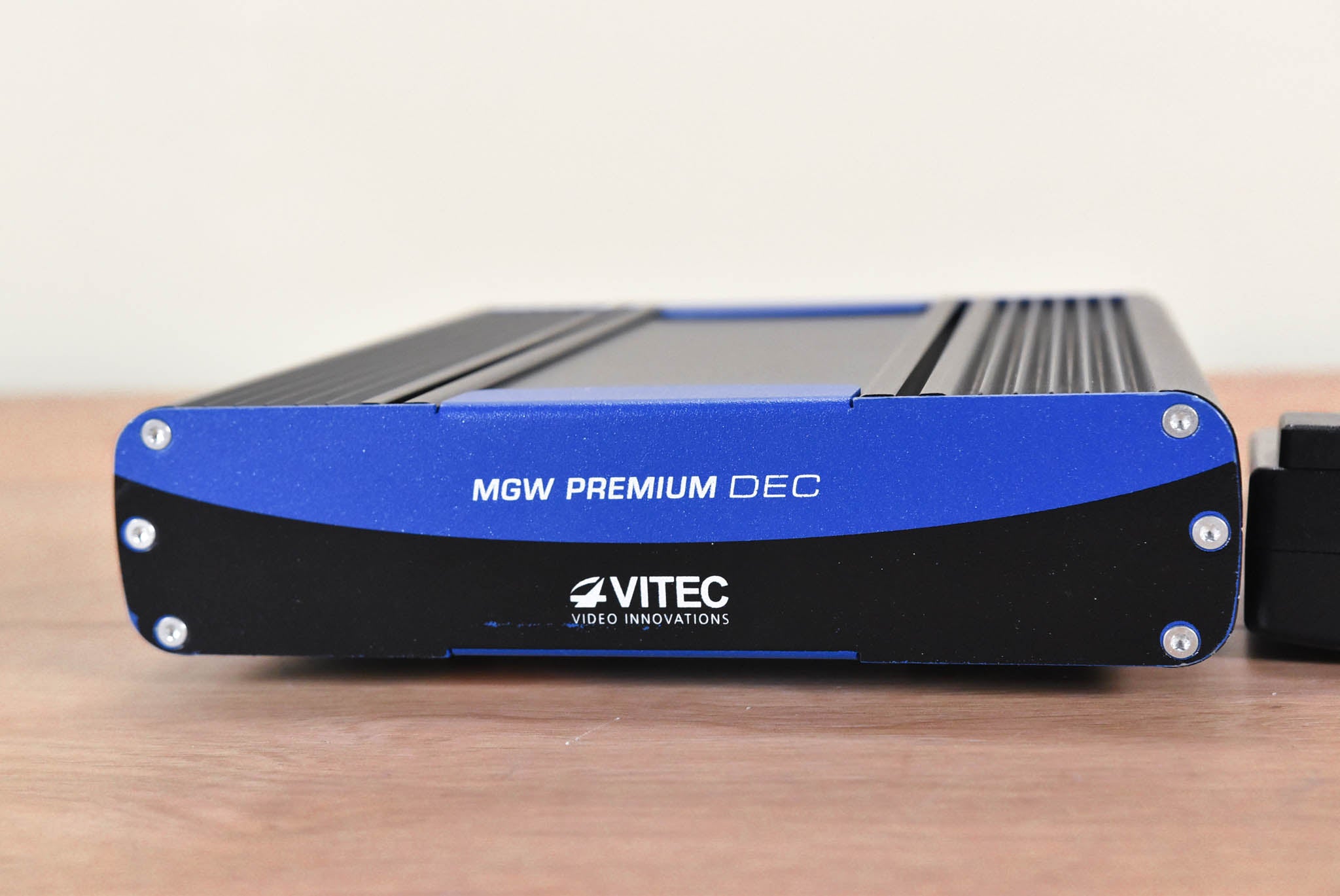 Vitec MGW Premium Decoder for HD/SD Video Streams