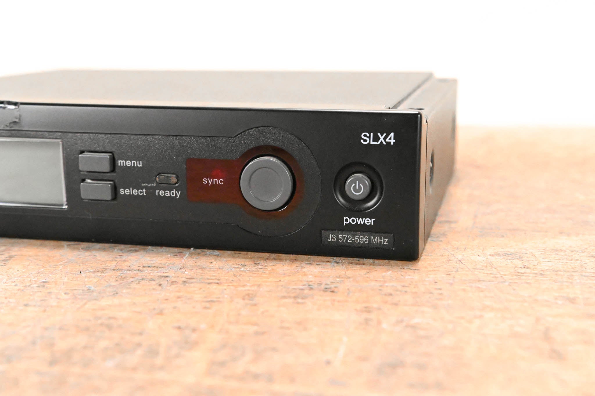 Shure SLX4 Wireless Receiver - J3 Band: 572-596 MHz (NO POWER SUPPLY)