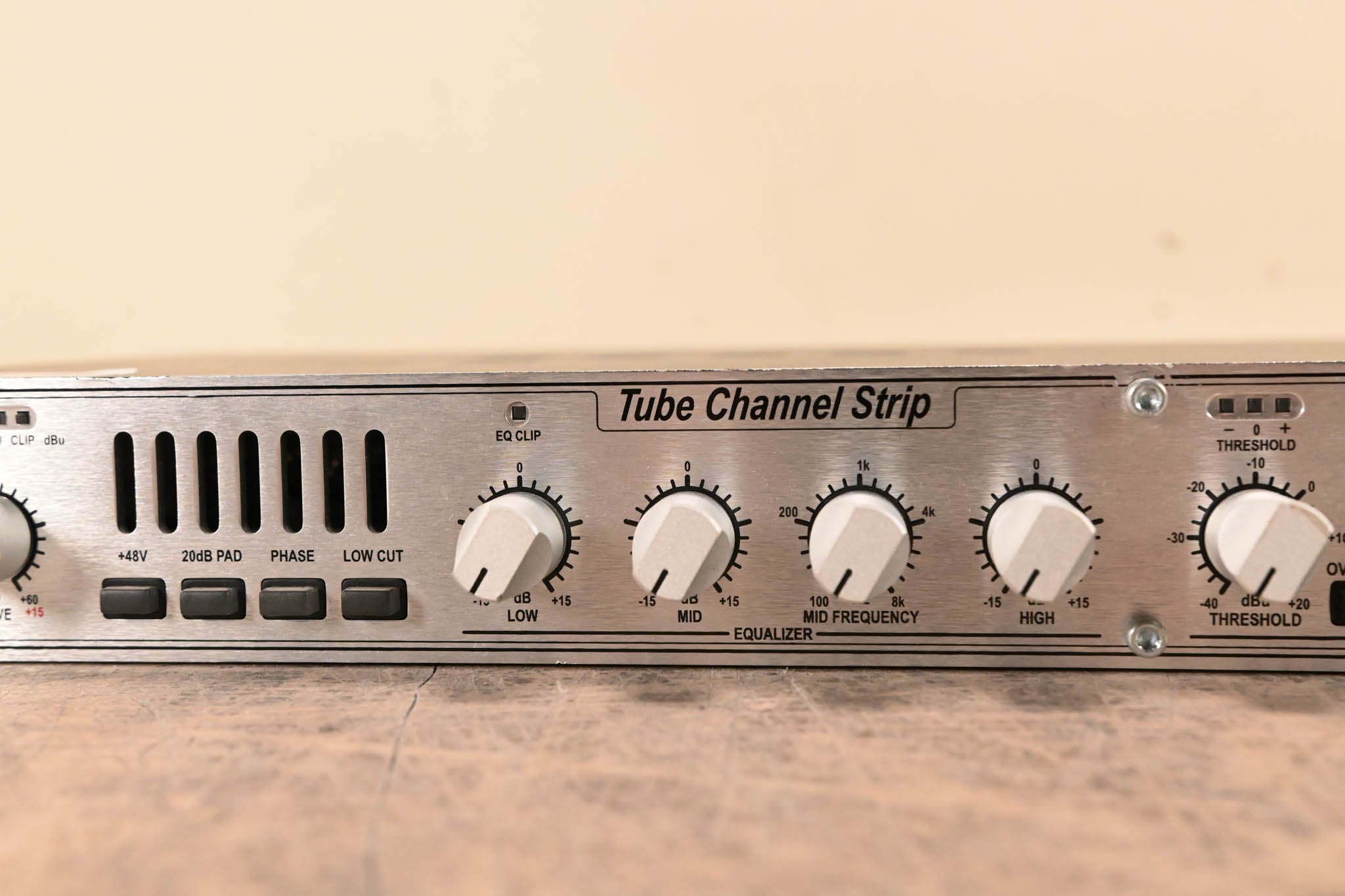 dbx 376 Tube Channel Strip with Digital Out