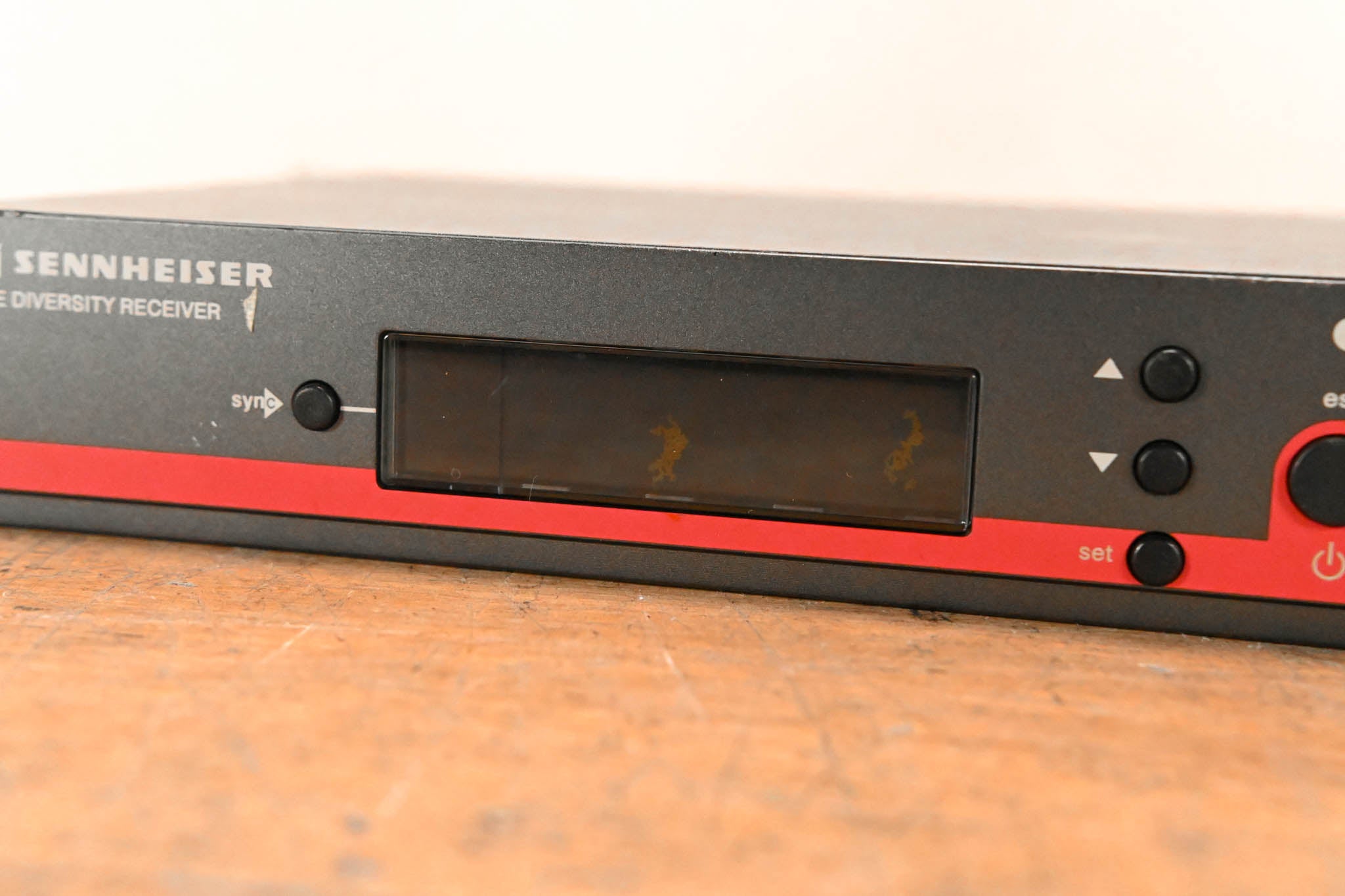 Sennheiser EM 100 G3 Wireless Receiver - A Range: 516-558 MHz