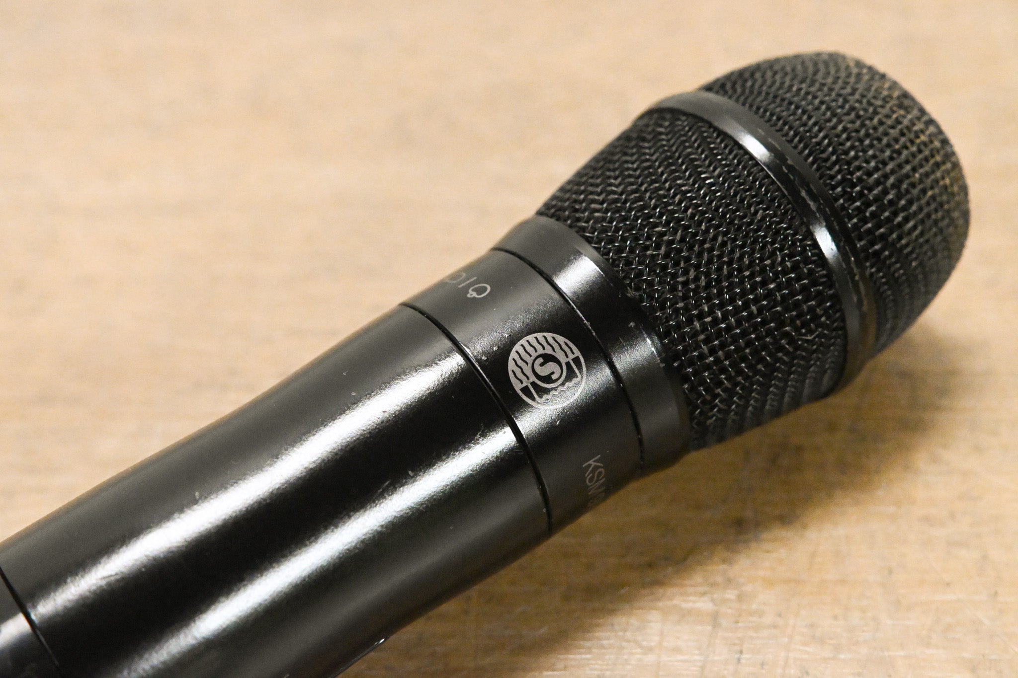 Shure QLXD24/KSM9HS Digital Handheld Wireless System - G50 Band (NO PSU)