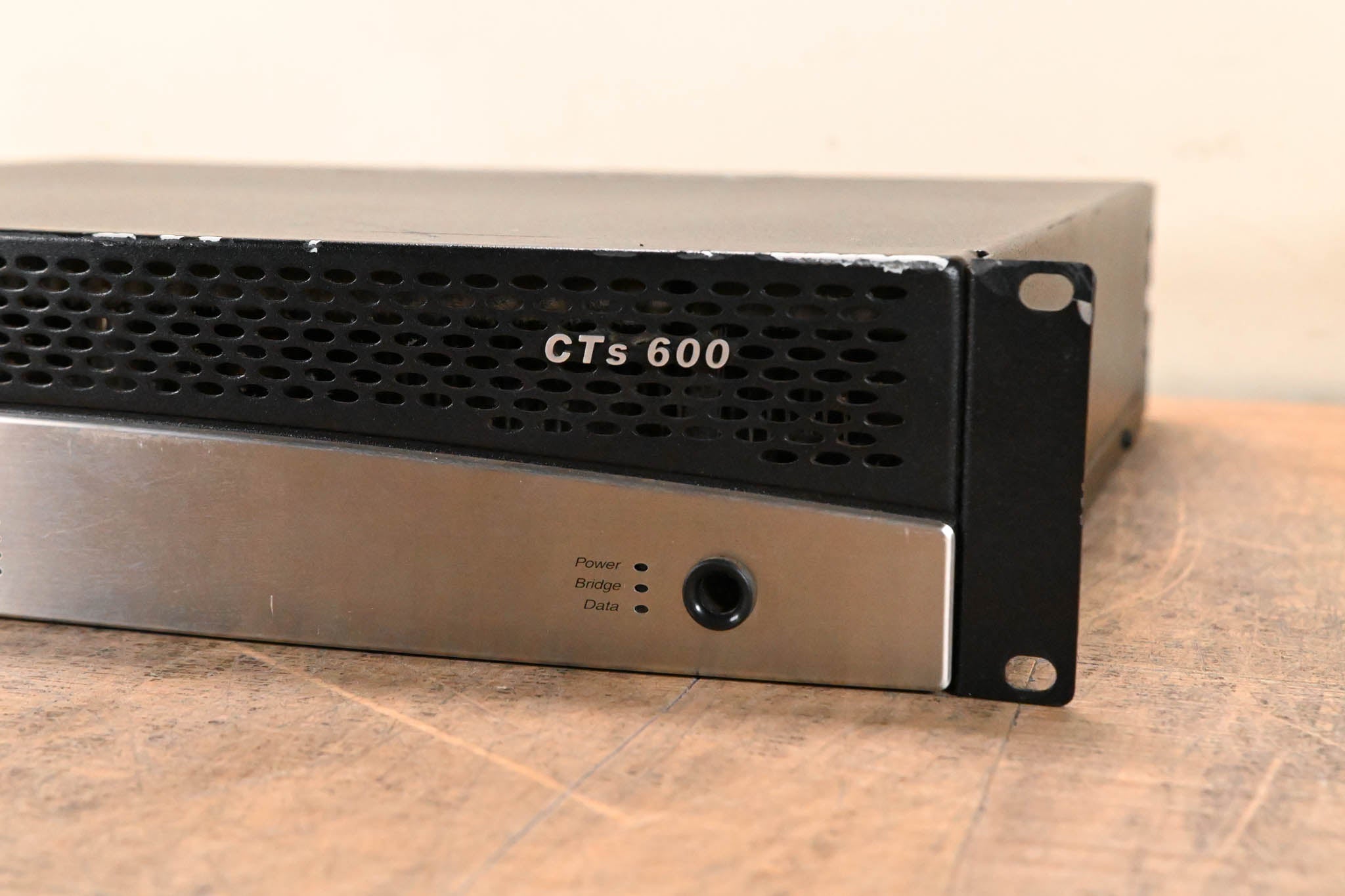 Crown CTs 600 Two-Channel 300W Power Amplifier
