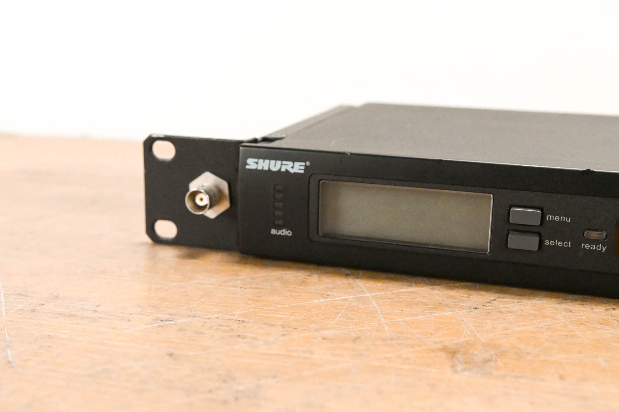 Shure SLX4 Wireless Receiver - H5 Band: 518-542 MHz (NO POWER SUPPLY)