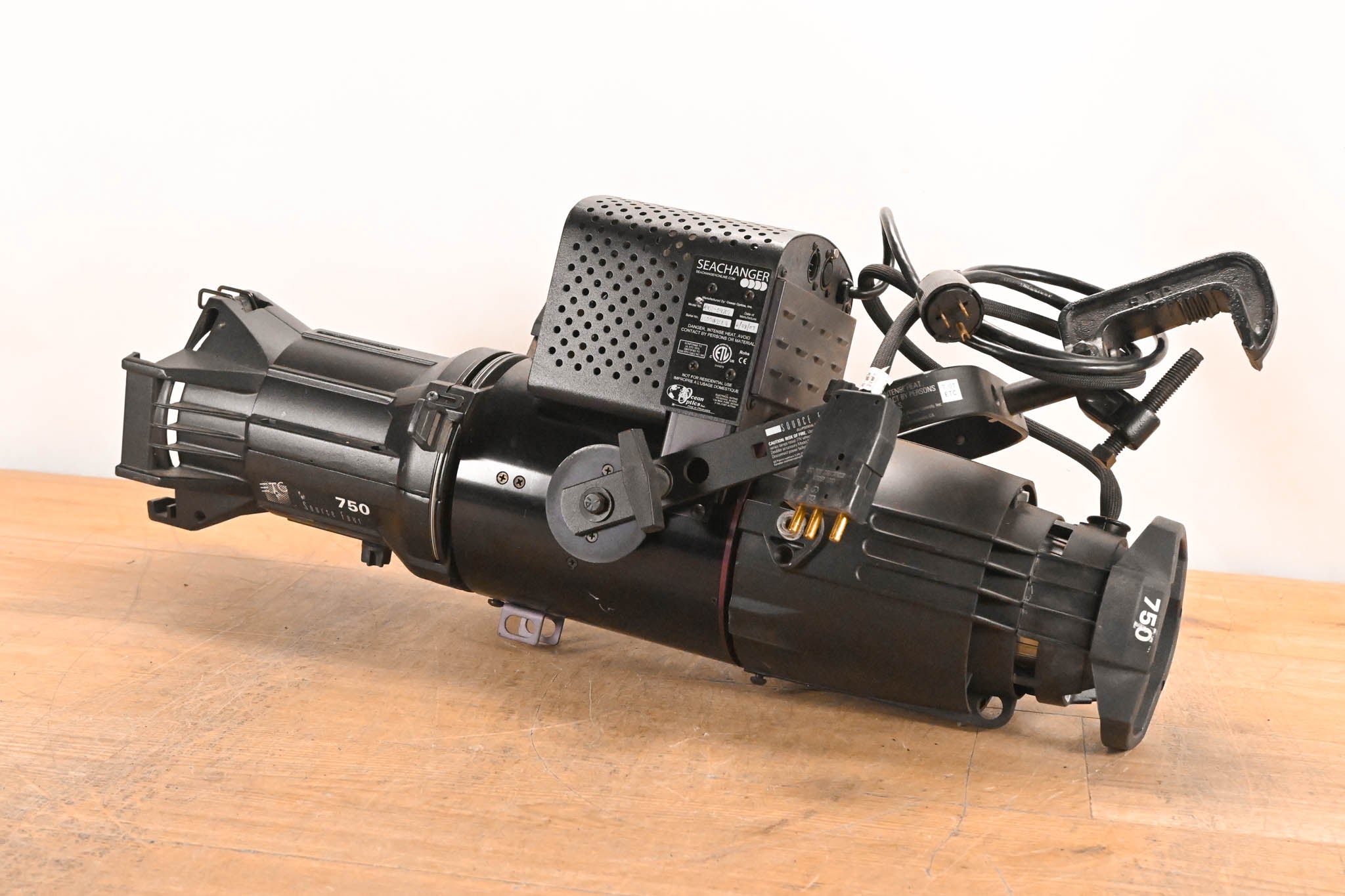 ETC Source Four 750 26 Degree Leko w/OceanOptics SeaChanger Color Engine