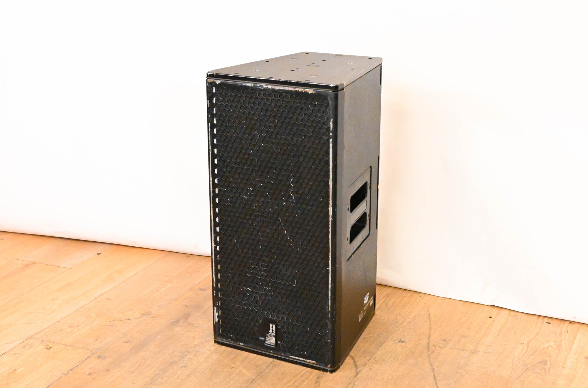 Meyer Sound UPJ-1P Compact VariO Loudspeaker