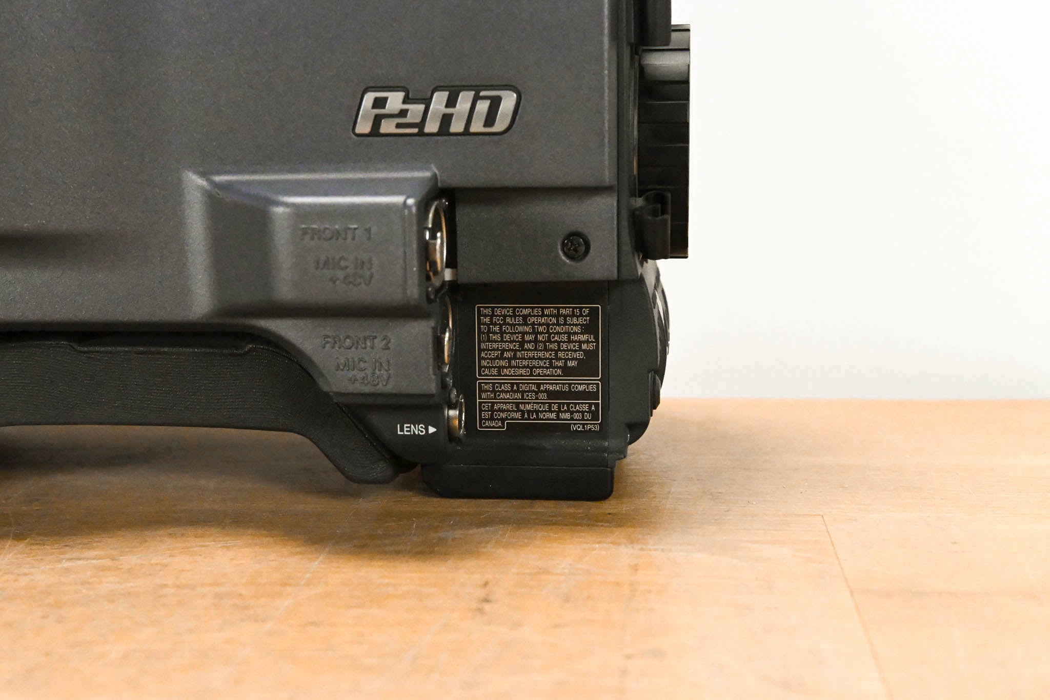 Panasonic AG-HPX500P 2/3" Shoulder-Mounted P2HD Camcorder