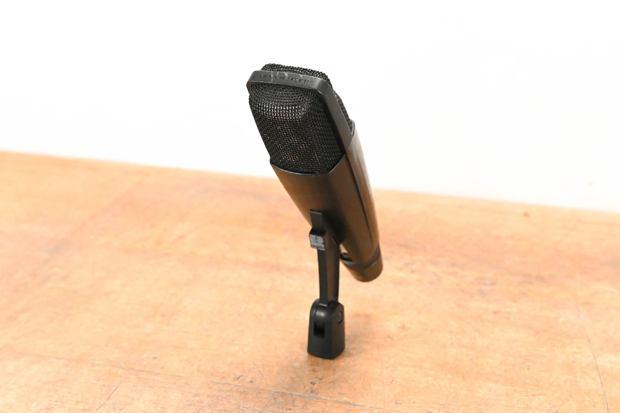 Sennheiser MD 421-II Cardioid Dynamic Microphone
