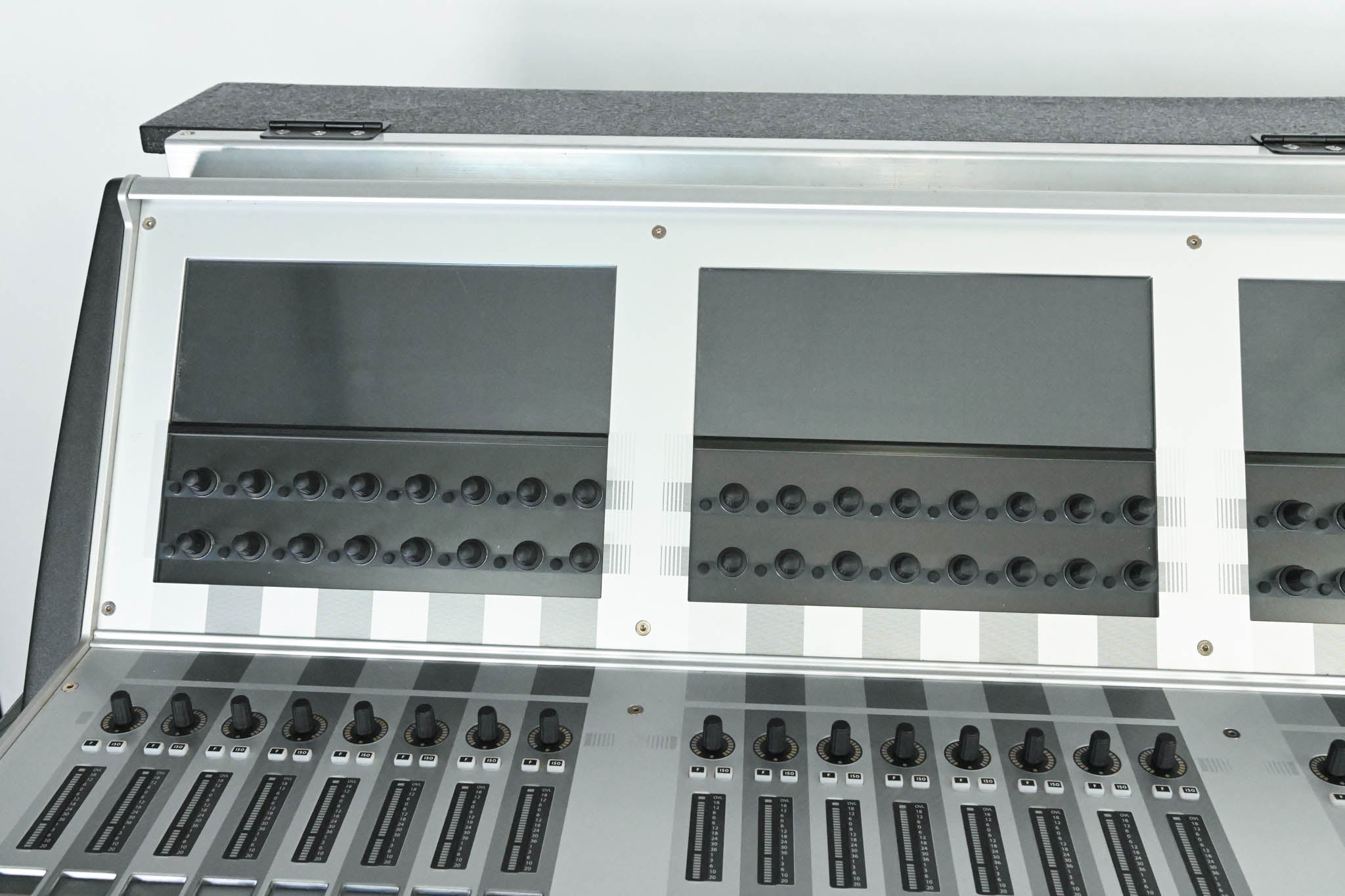 Soundcraft Vi6 Console with Local Rack, Stage Box, and Breakout Box