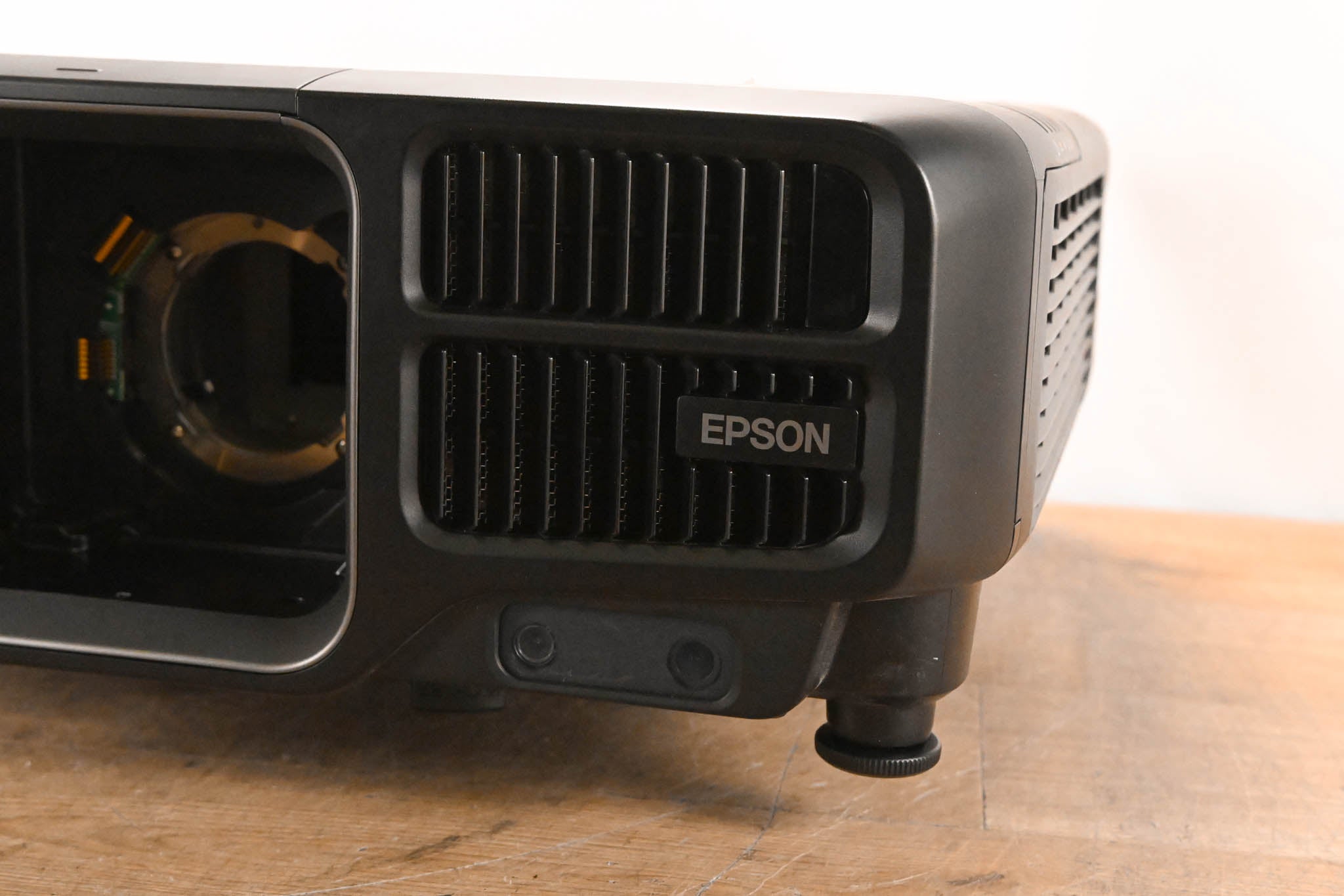 Epson Pro L1405U 8,000-Lumen Laser WUXGA 3LCD Projector
