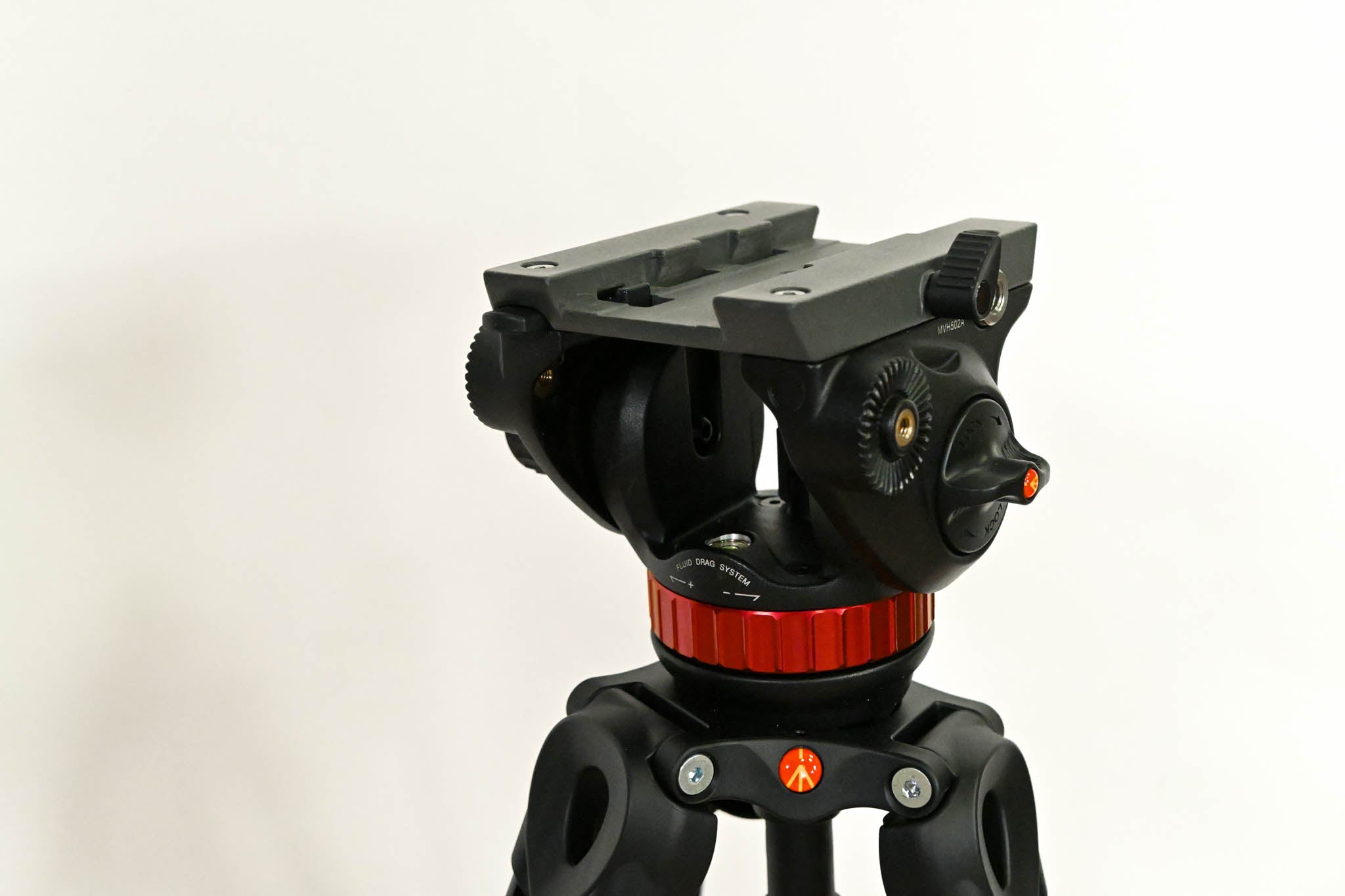 Manfrotto MVH502A Fluid Head with MVT502AM Two-Stage Tripod