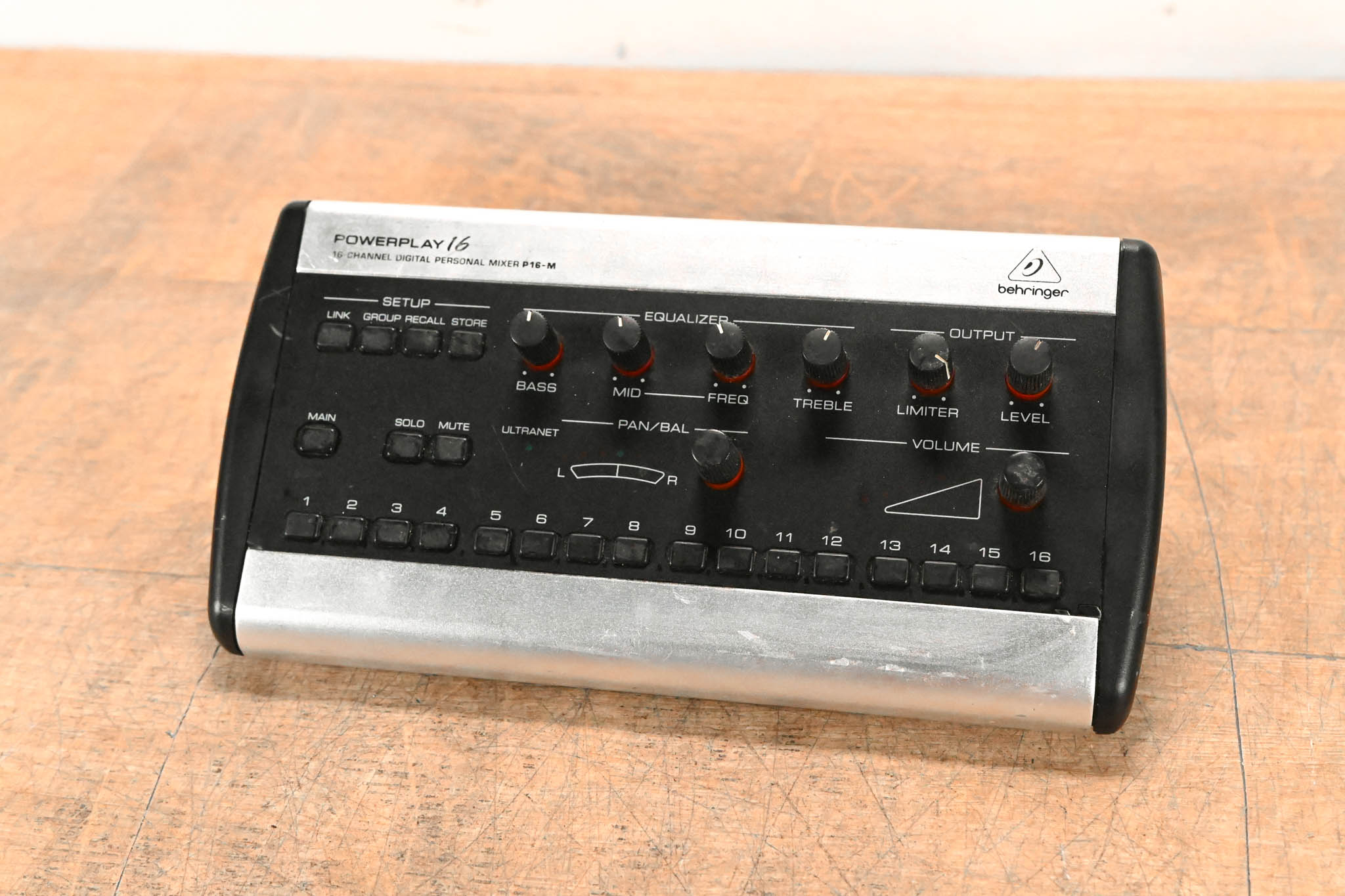 Behringer Powerplay P16-M 16-Channel Digital Personal Mixer