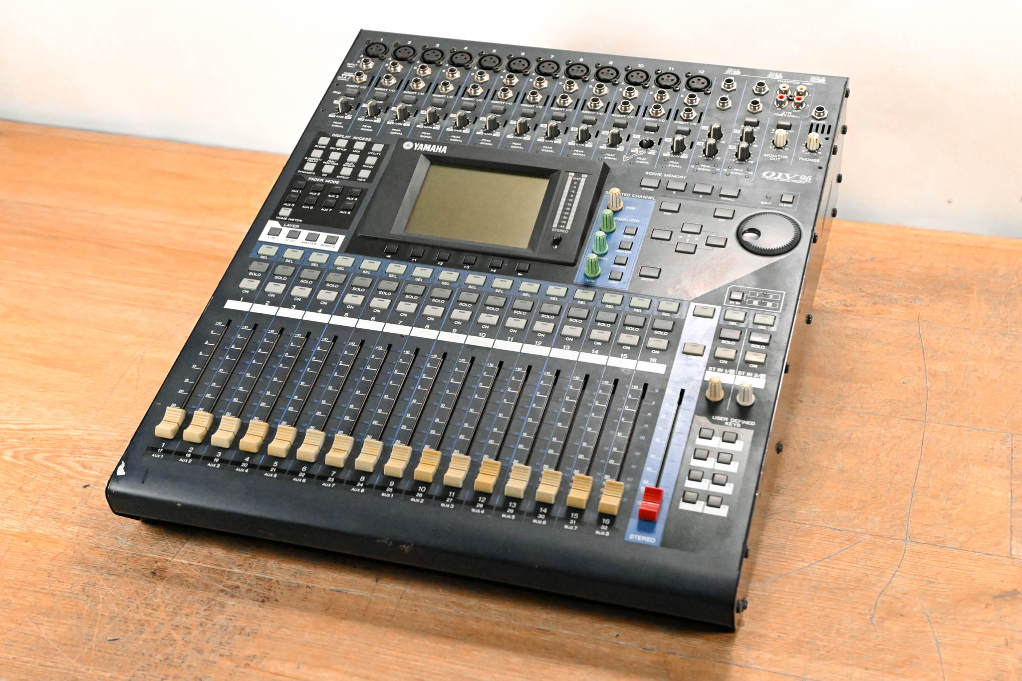 Yamaha 01V96 24-Bit/96k Digital Recording Mixer