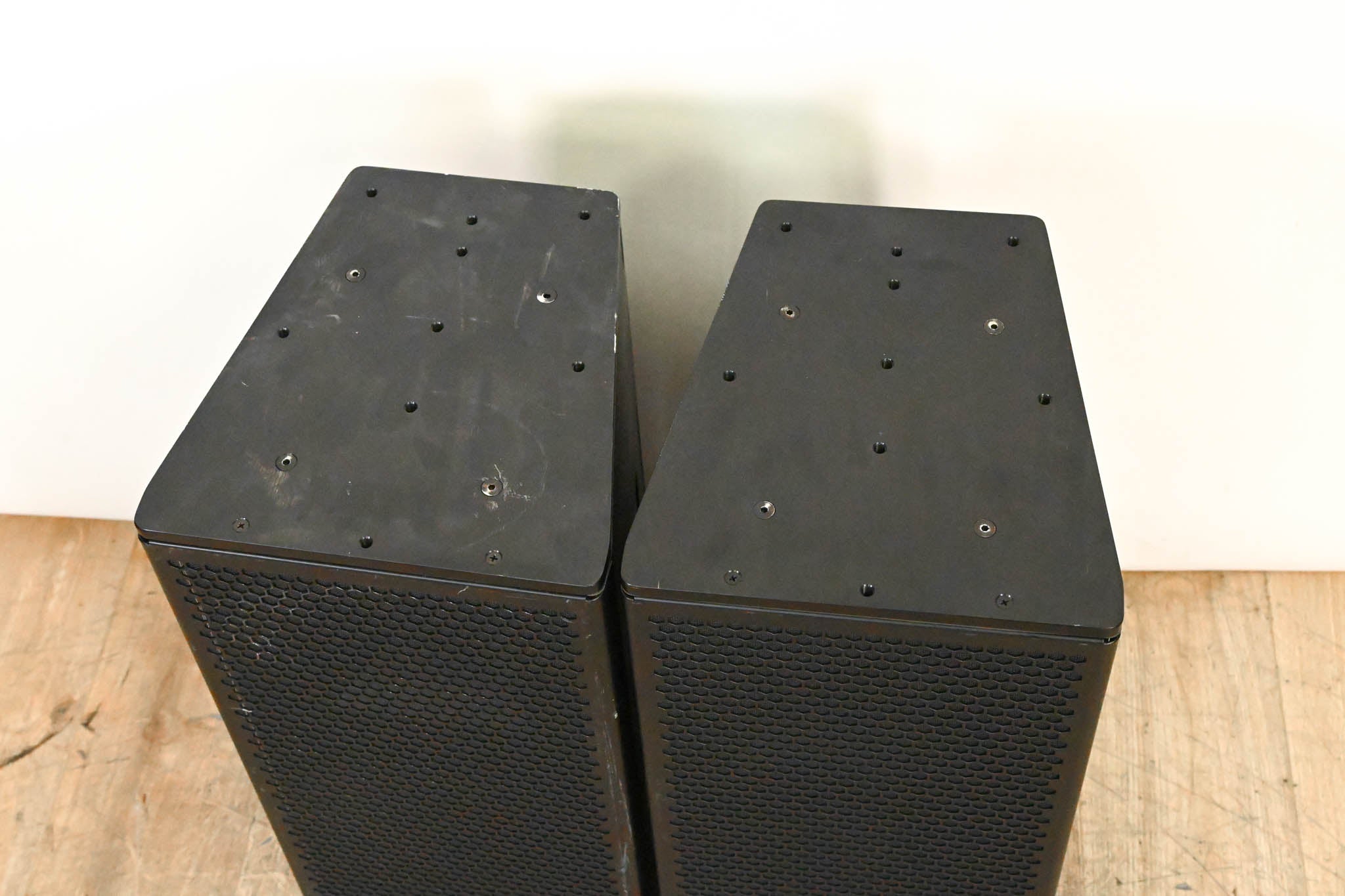 Meyer Sound UPJ-1P Compact VariO Loudspeaker (PAIR)