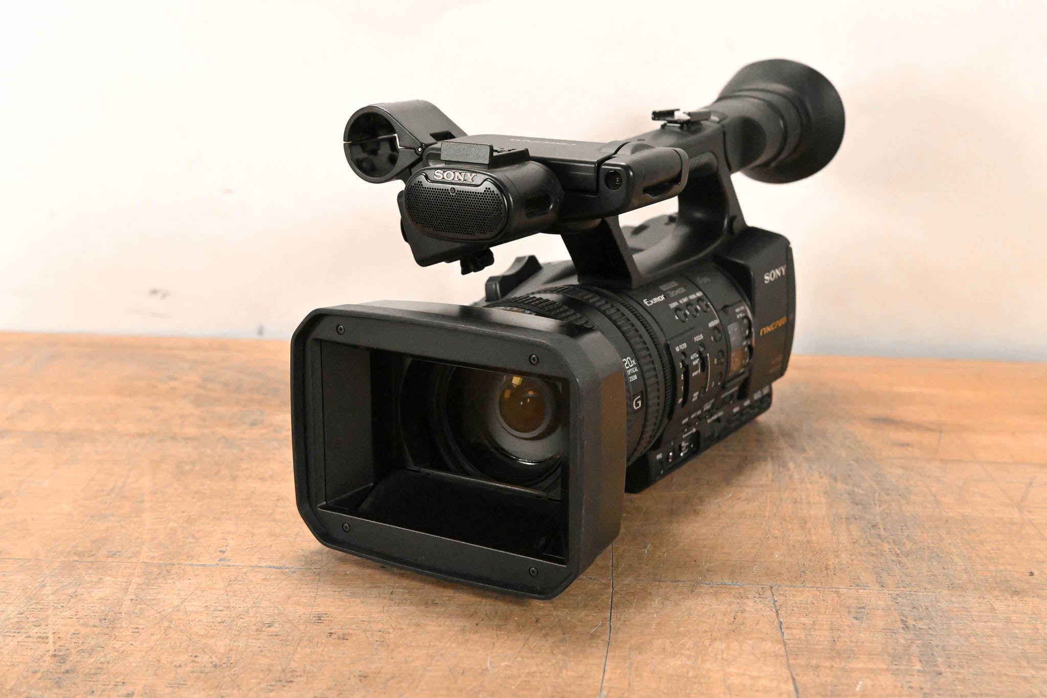 Sony HXR-NX5U NXCAM Professional Camcorder