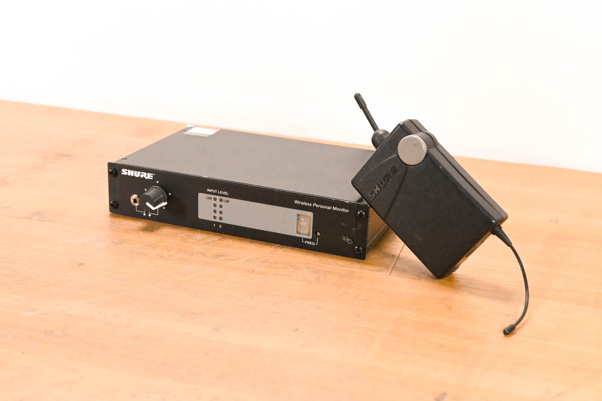 Shure PSM 400 In-Ear Monitoring System - X1 Band (NO POWER SUPPLY)